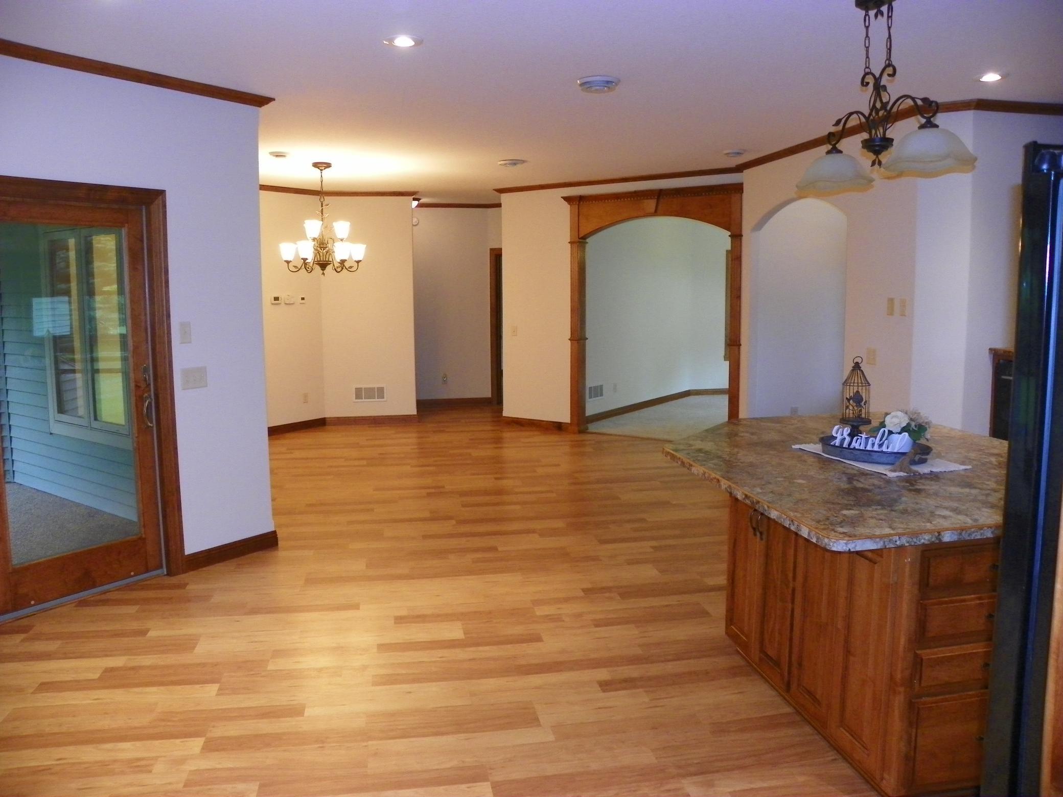 471 Coleman Avenue E Property Photo 20
