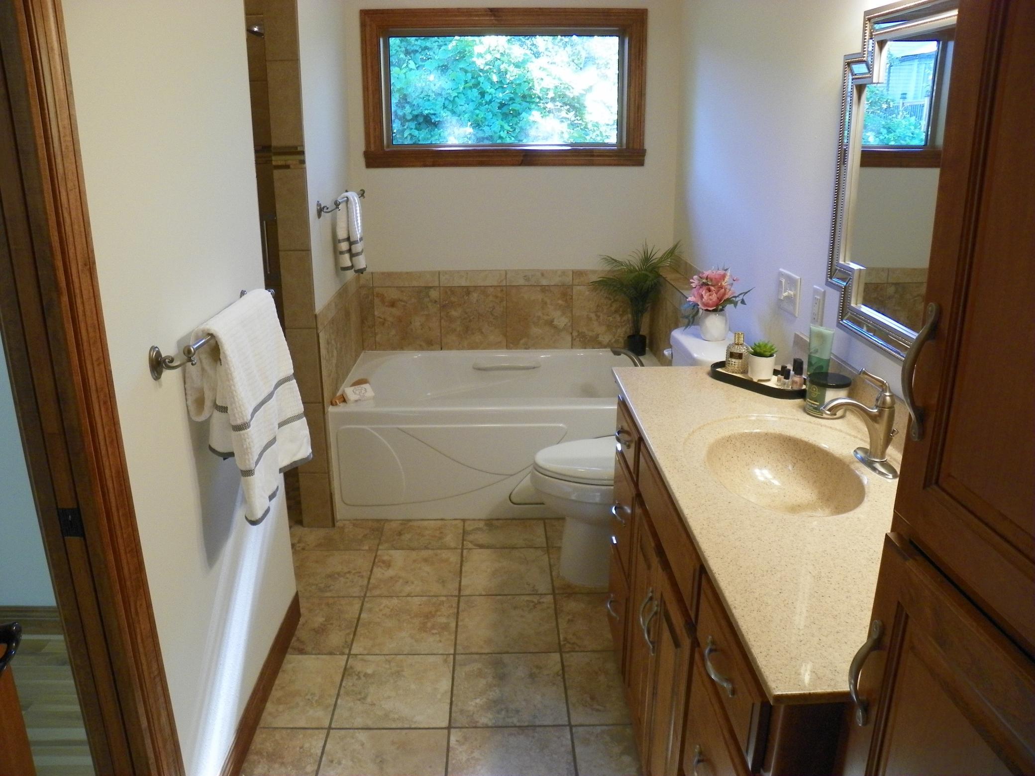 471 Coleman Avenue E Property Photo 28