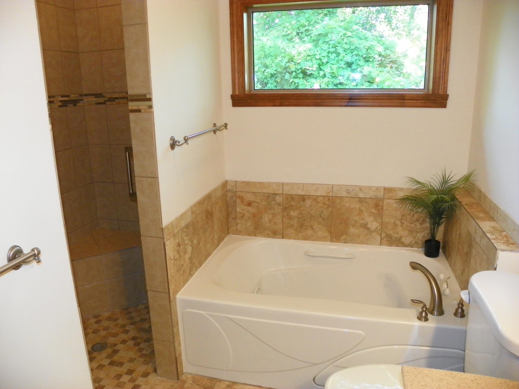 471 Coleman Avenue E Property Photo 29
