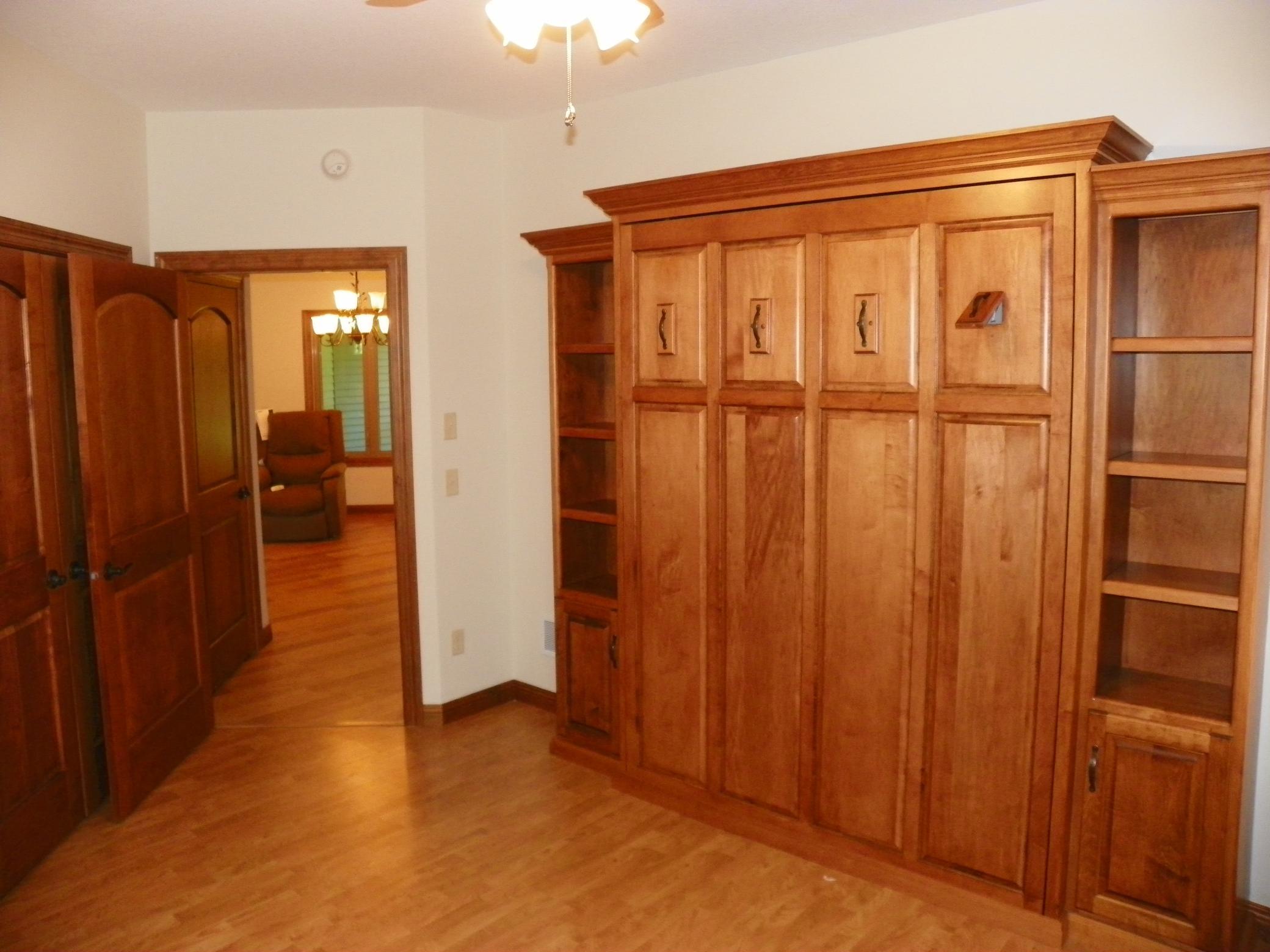 471 Coleman Avenue E Property Photo 31