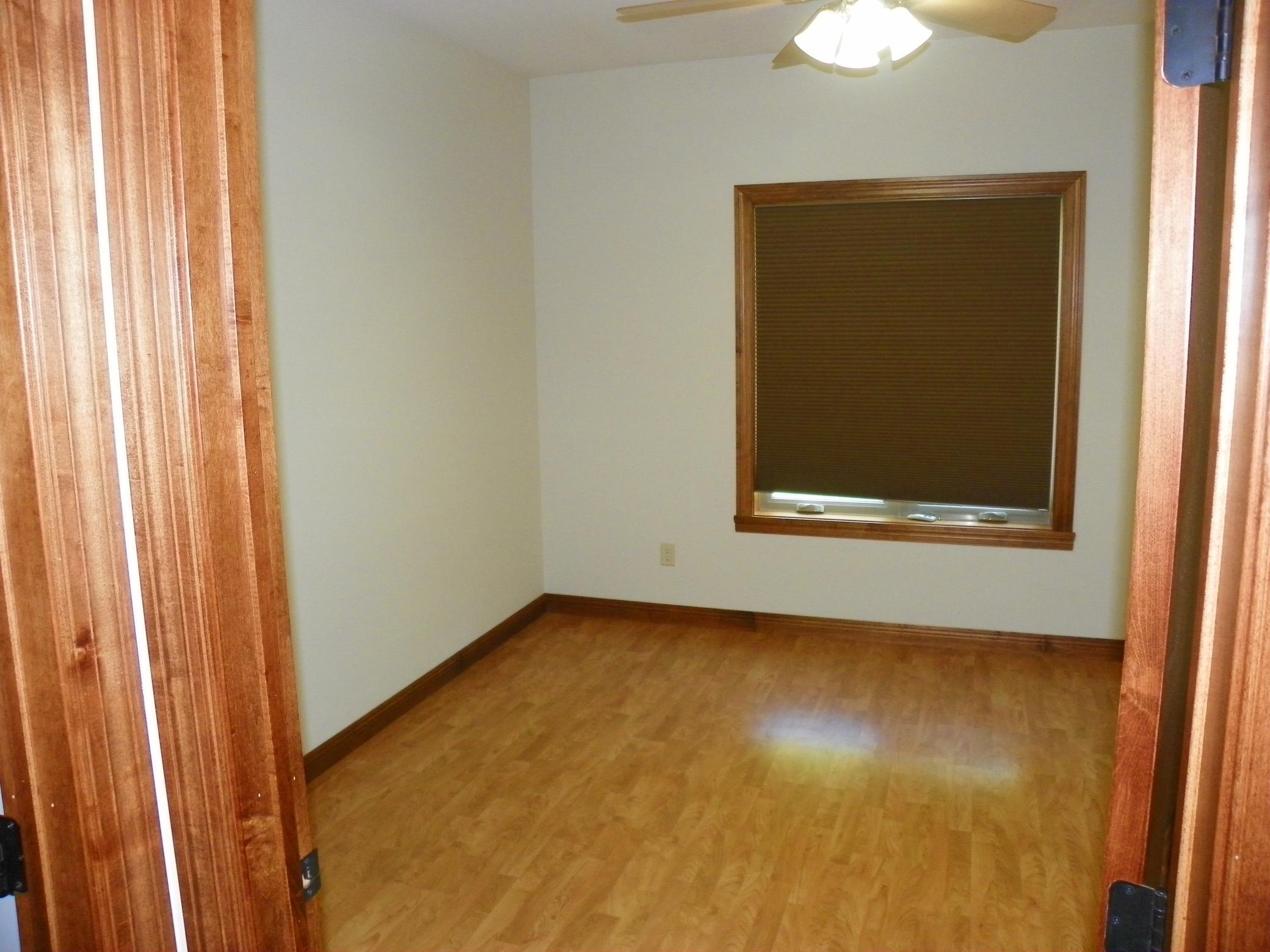 471 Coleman Avenue E Property Photo 34