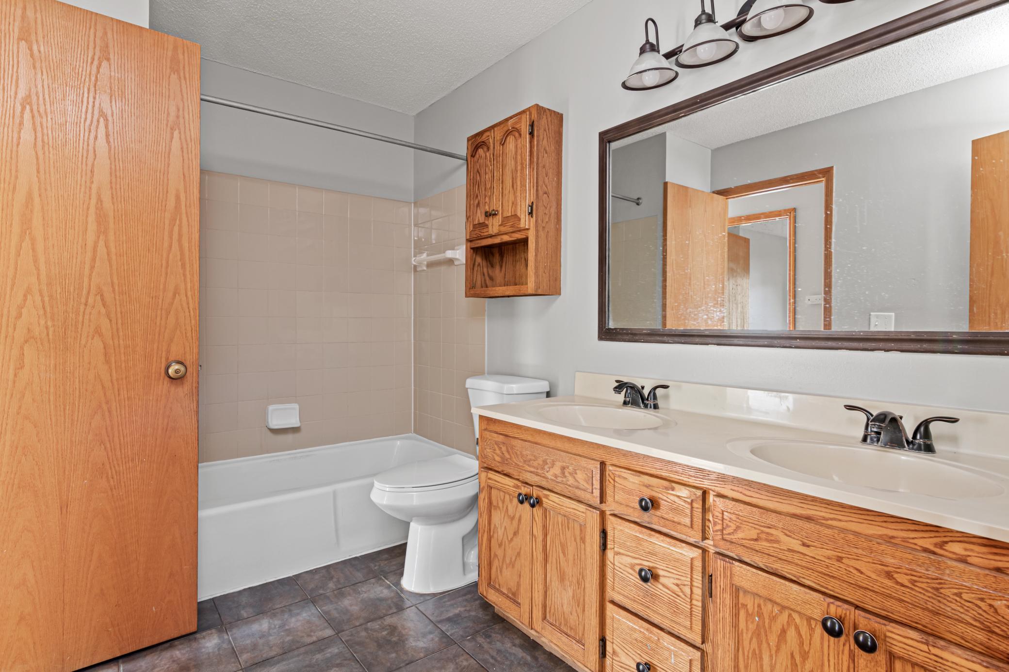 1048 Aston Circle Property Photo 17