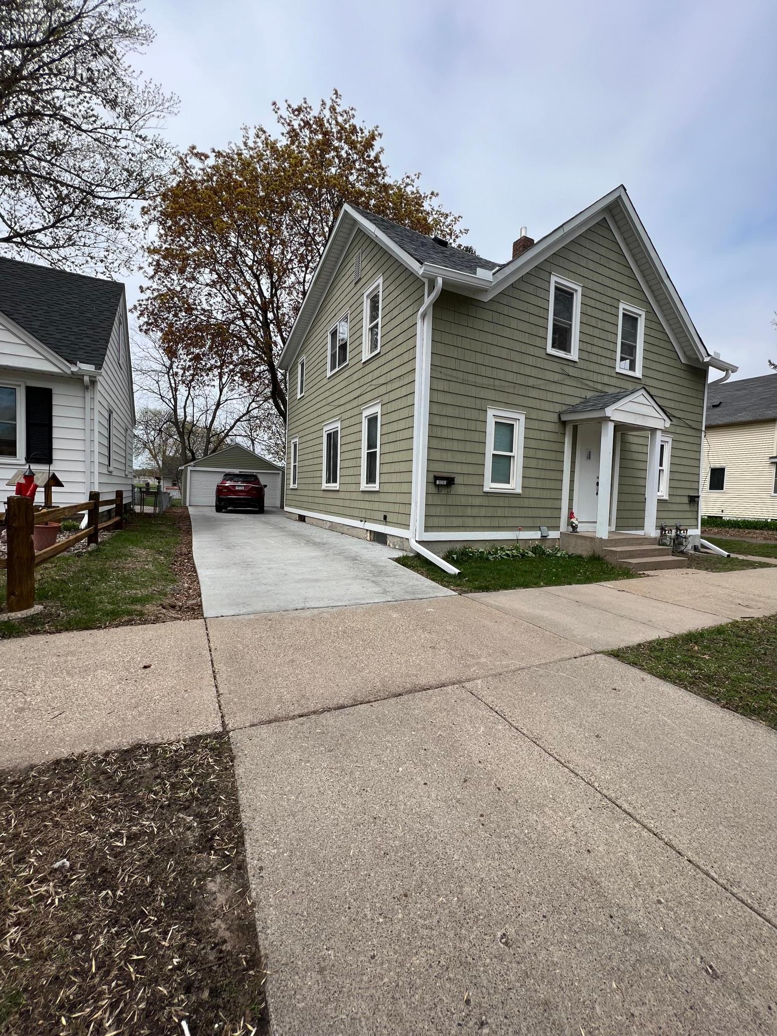 1035 Winslow Avenue Lower Unit Property Photo 1