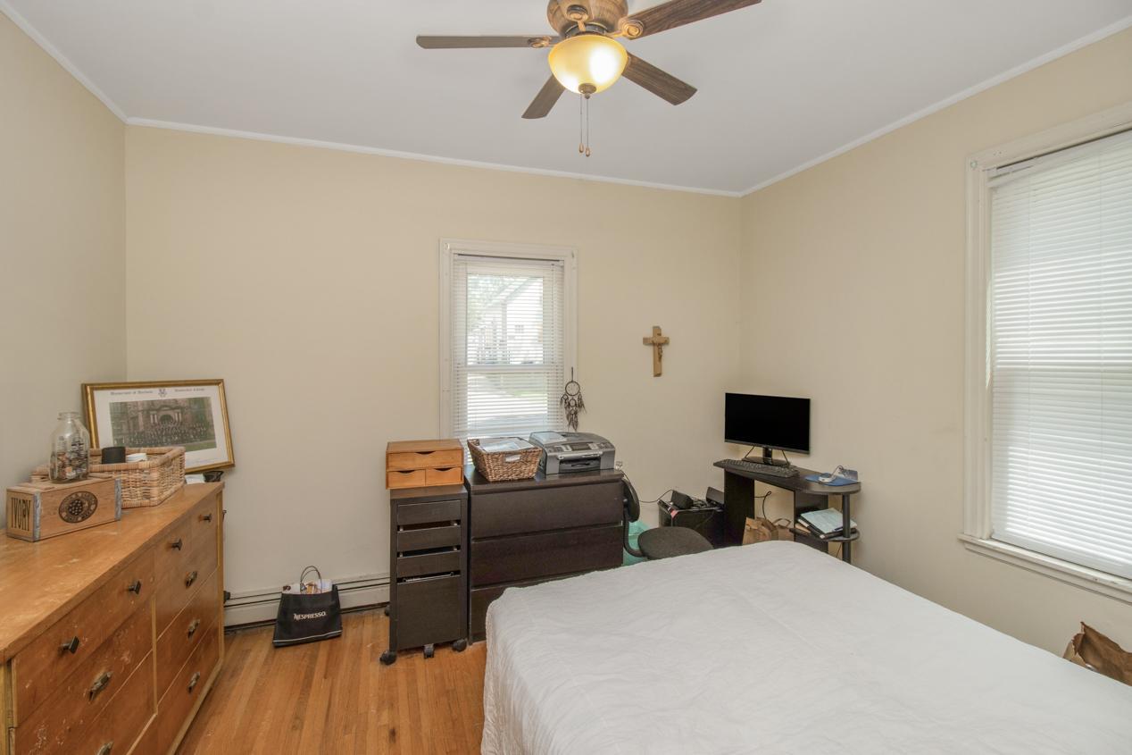 1035 Winslow Avenue Lower Unit Property Photo 6