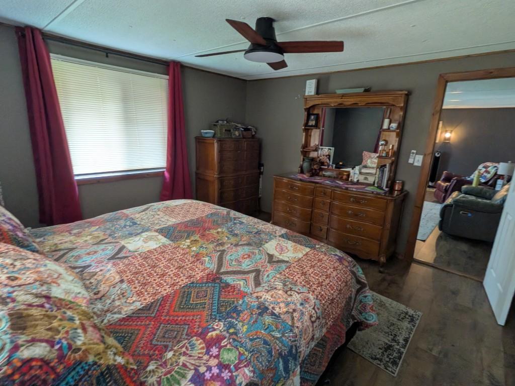 560 E Isle Street Property Photo 10
