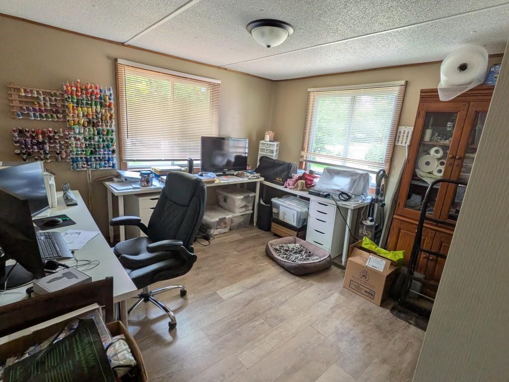 560 E Isle Street Property Photo 14