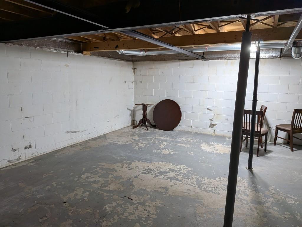 560 E Isle Street Property Photo 20