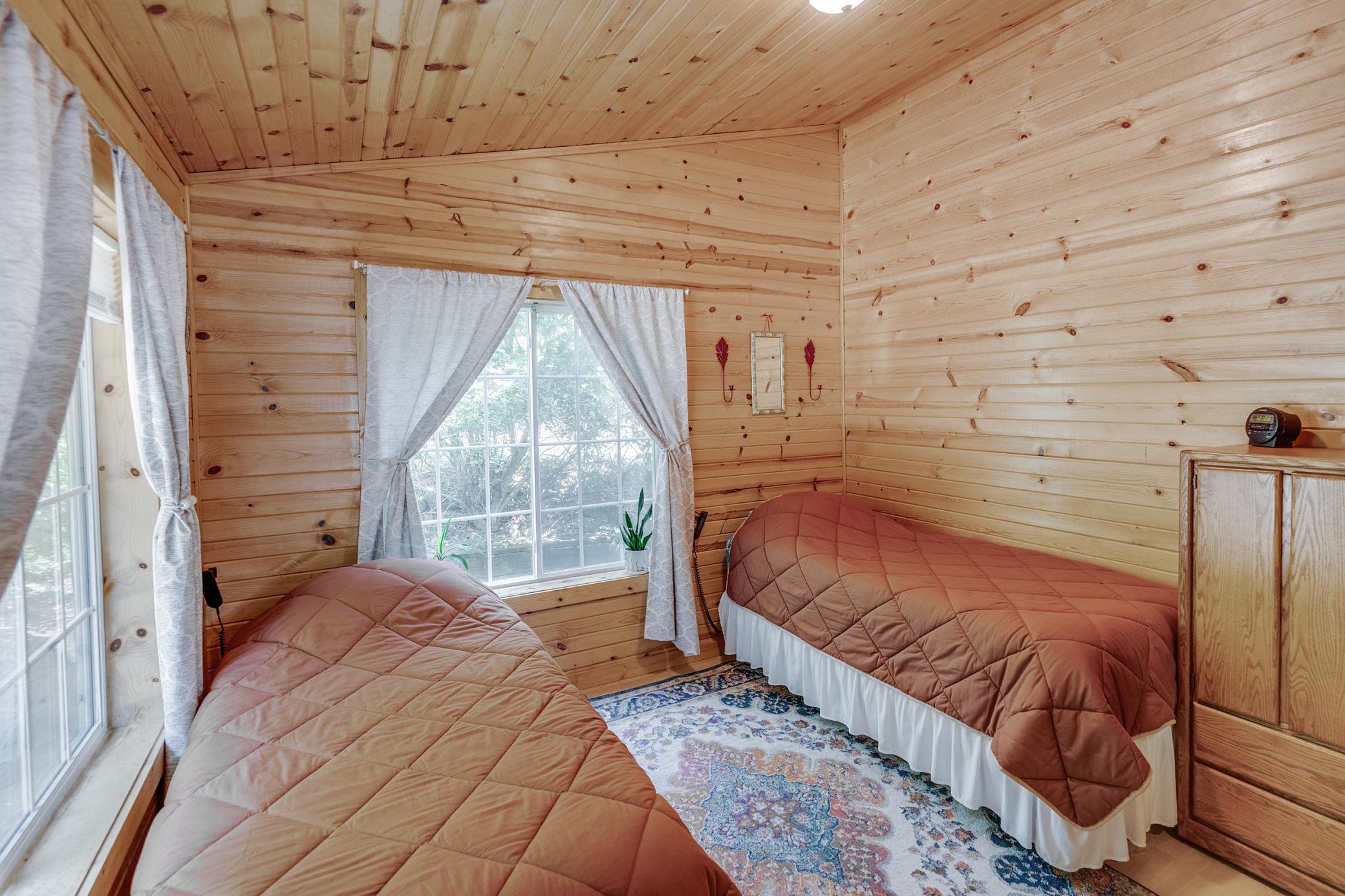 28663 Ottawa Drive Property Photo 18