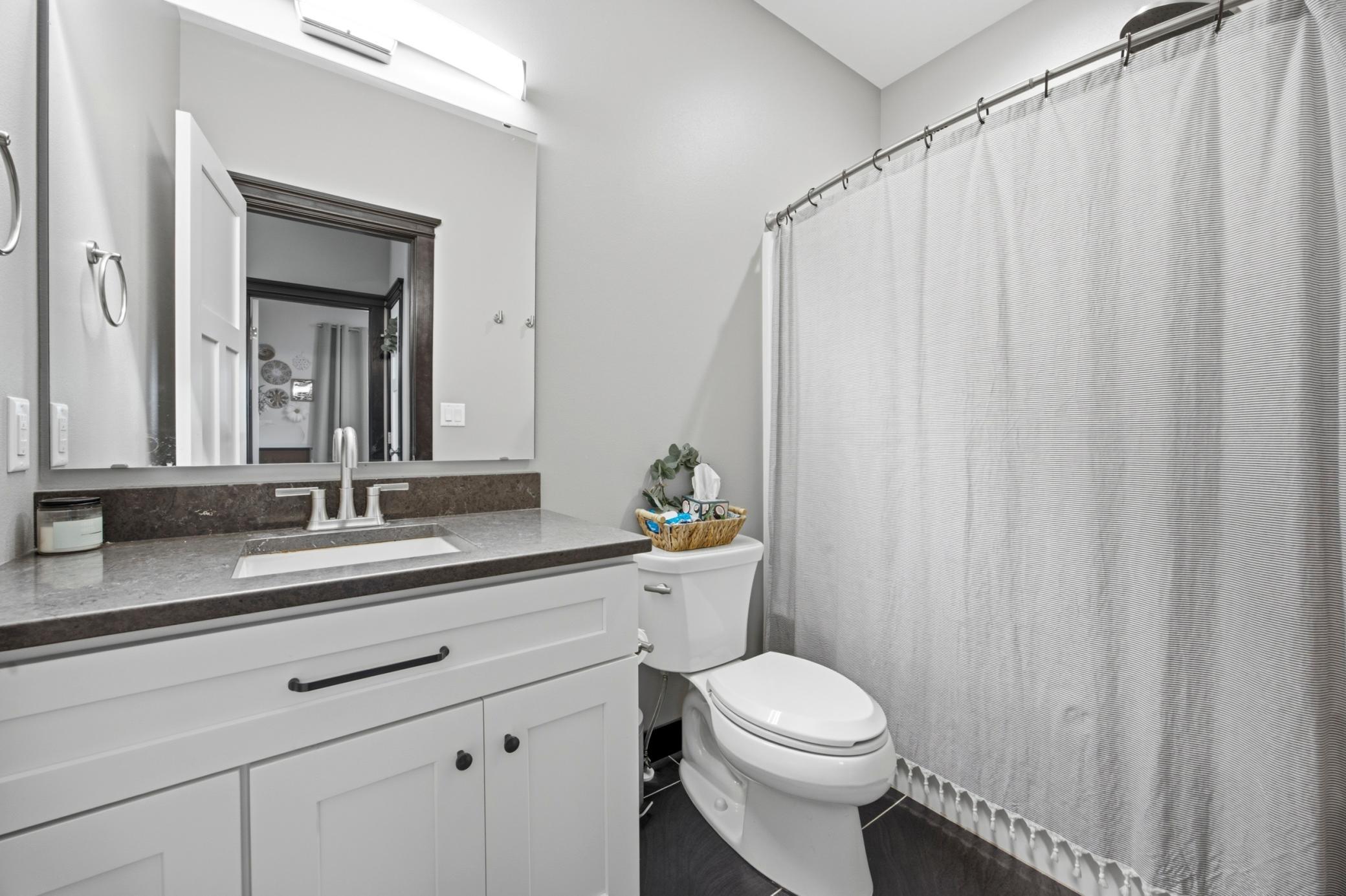916 Sunset Drive Property Photo 25