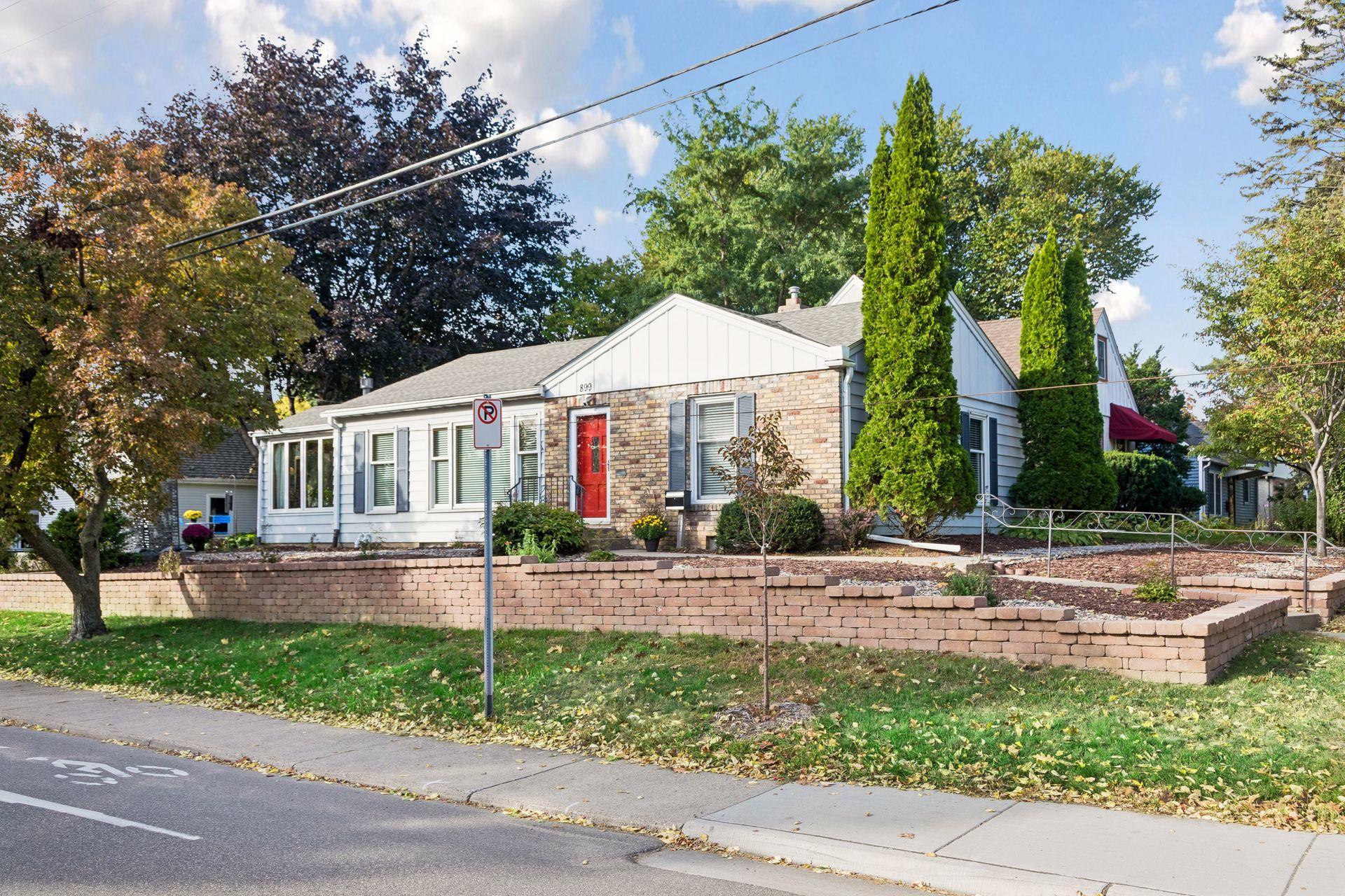 899 Fairview Avenue S Property Photo 1