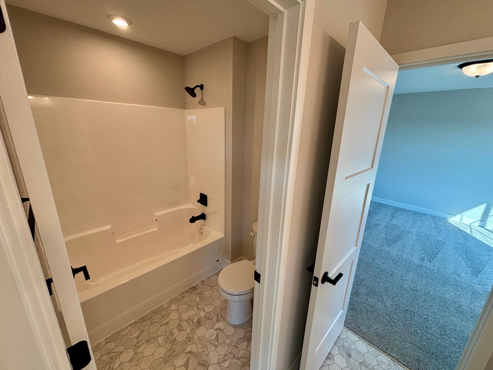 920 Kepler Avenue Ne Property Photo 28
