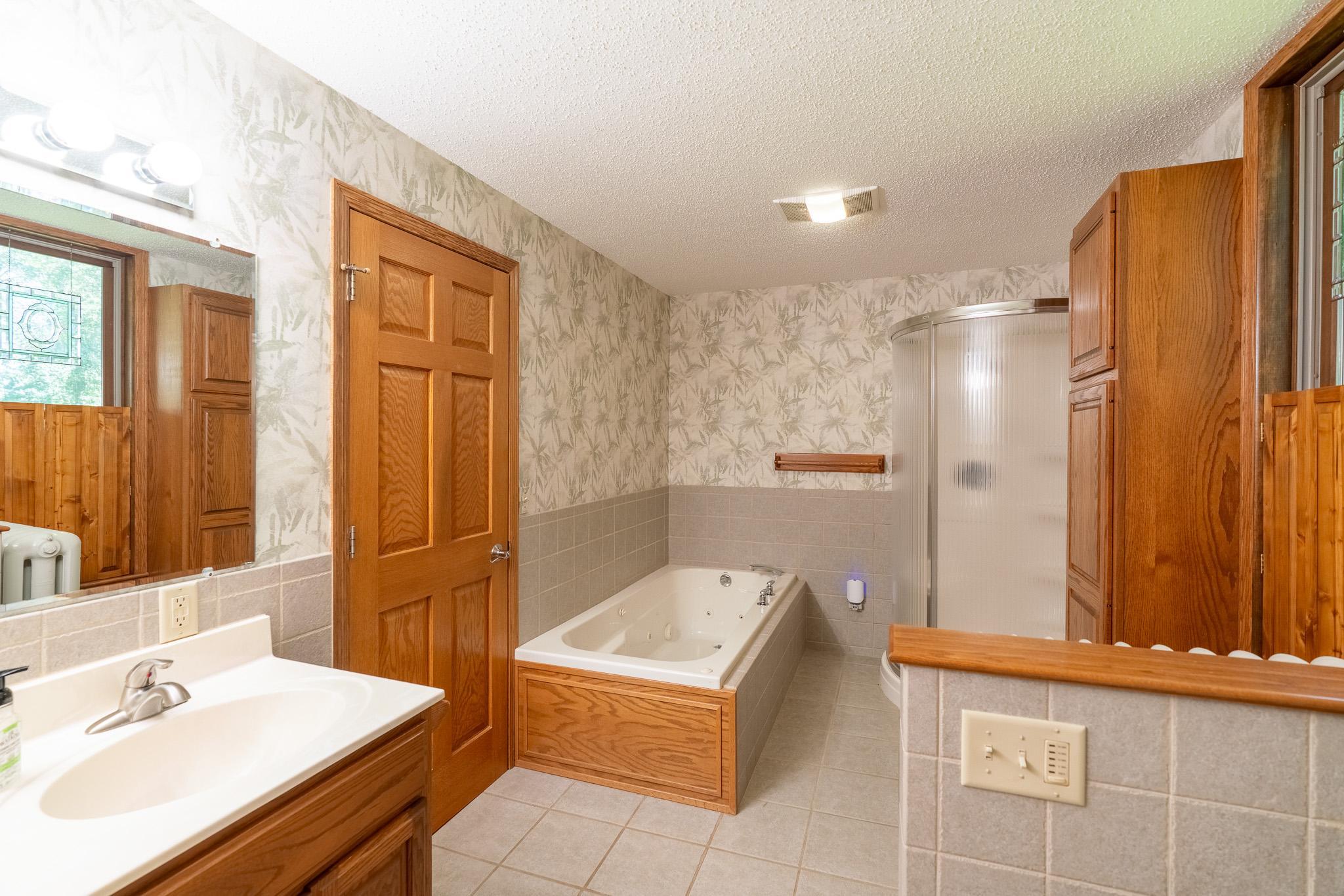 13698 Maple Road Property Photo 17