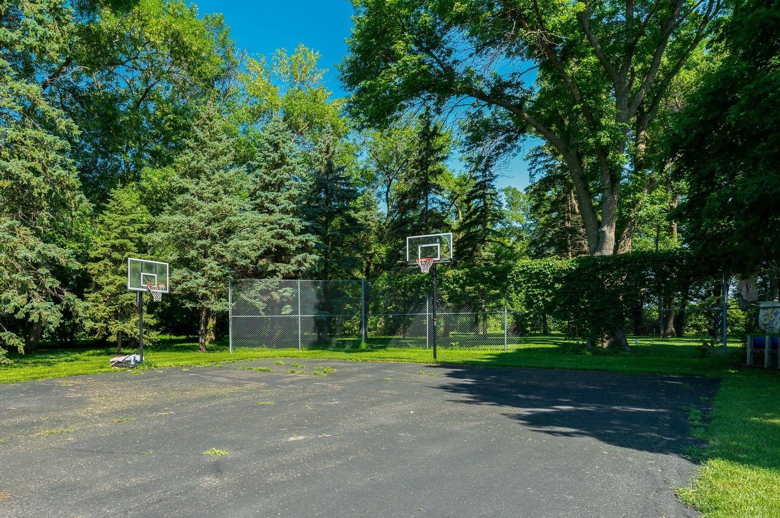 13698 Maple Road Property Photo 42