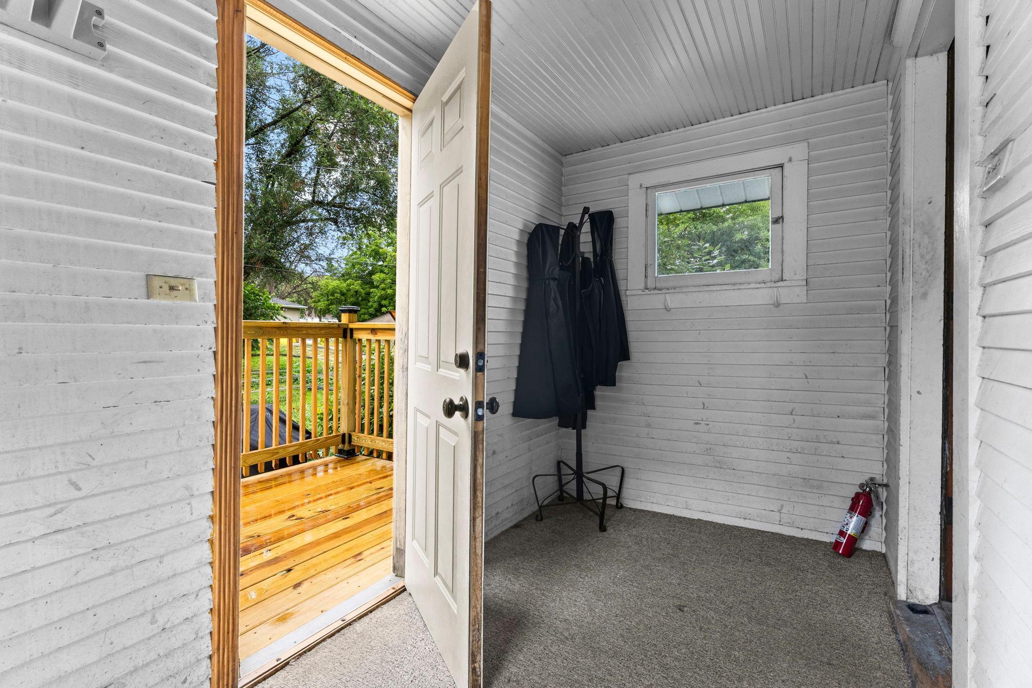209 3rd Street W Property Photo 27