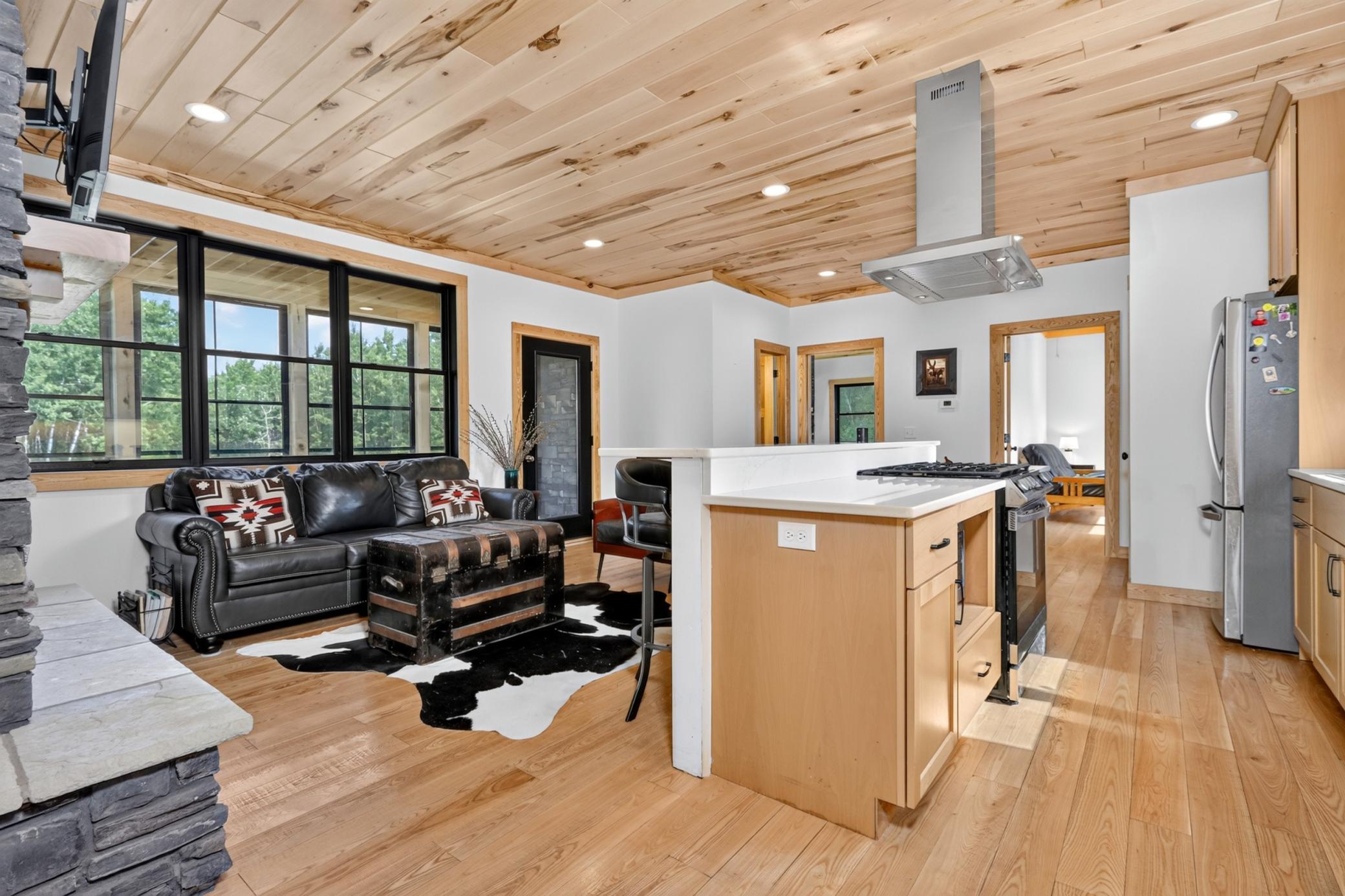 58946 Scenic Highway Property Photo 18