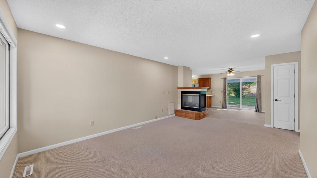 346 Main Street N Property Photo 10