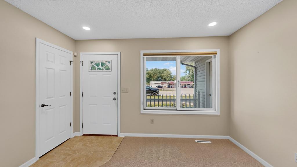 346 Main Street N Property Photo 13