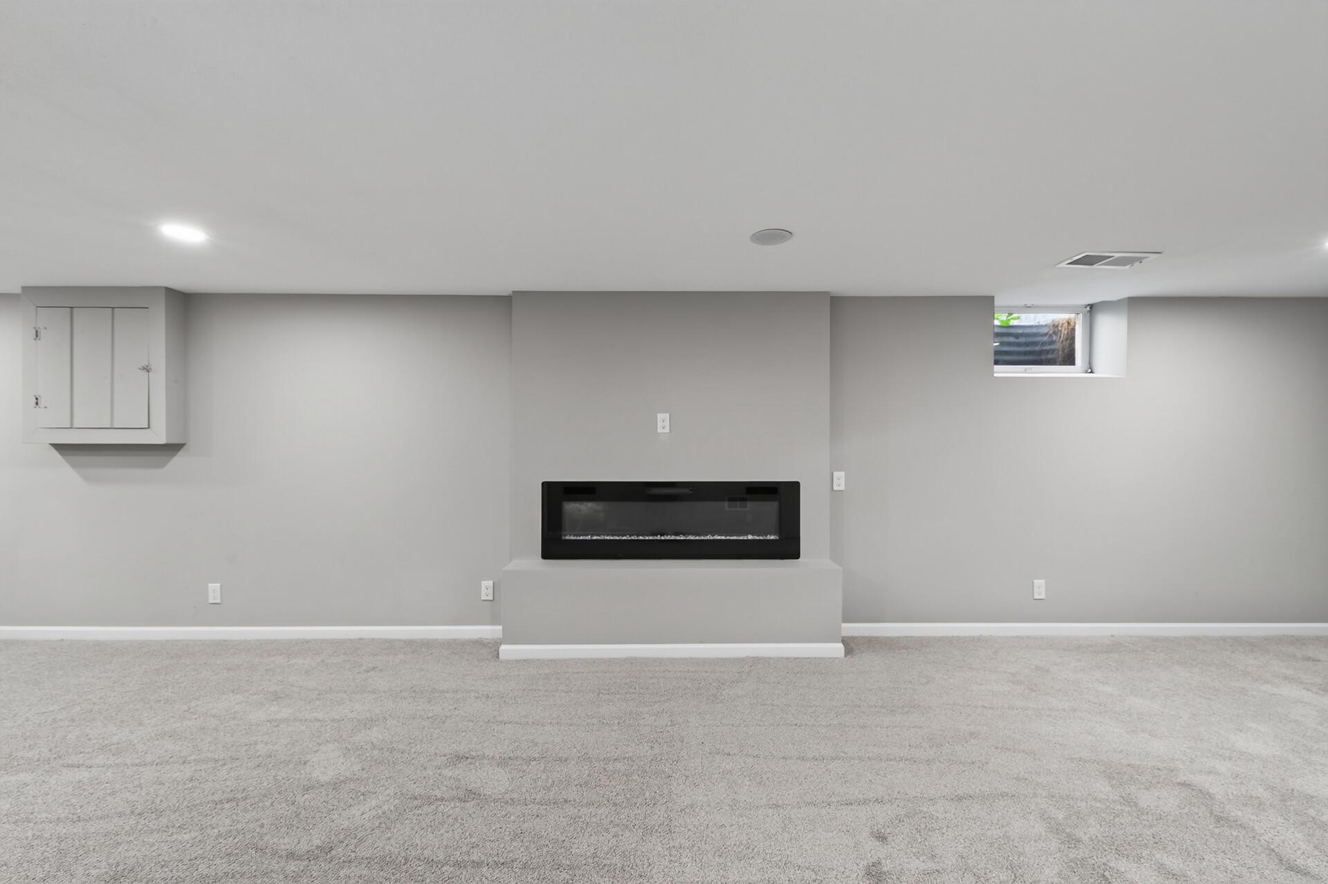 2124 Dixon Drive Property Photo 20