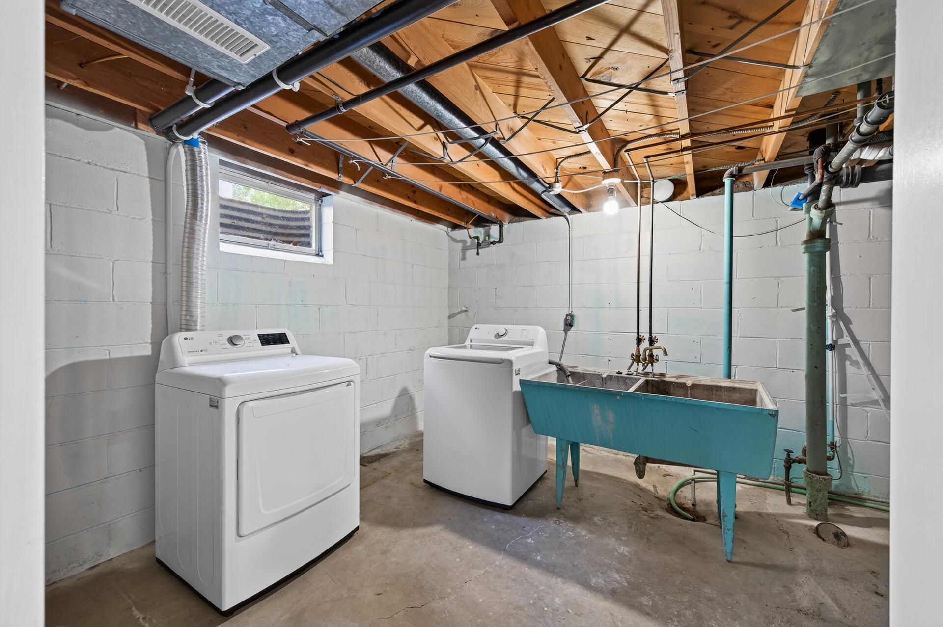 2124 Dixon Drive Property Photo 25