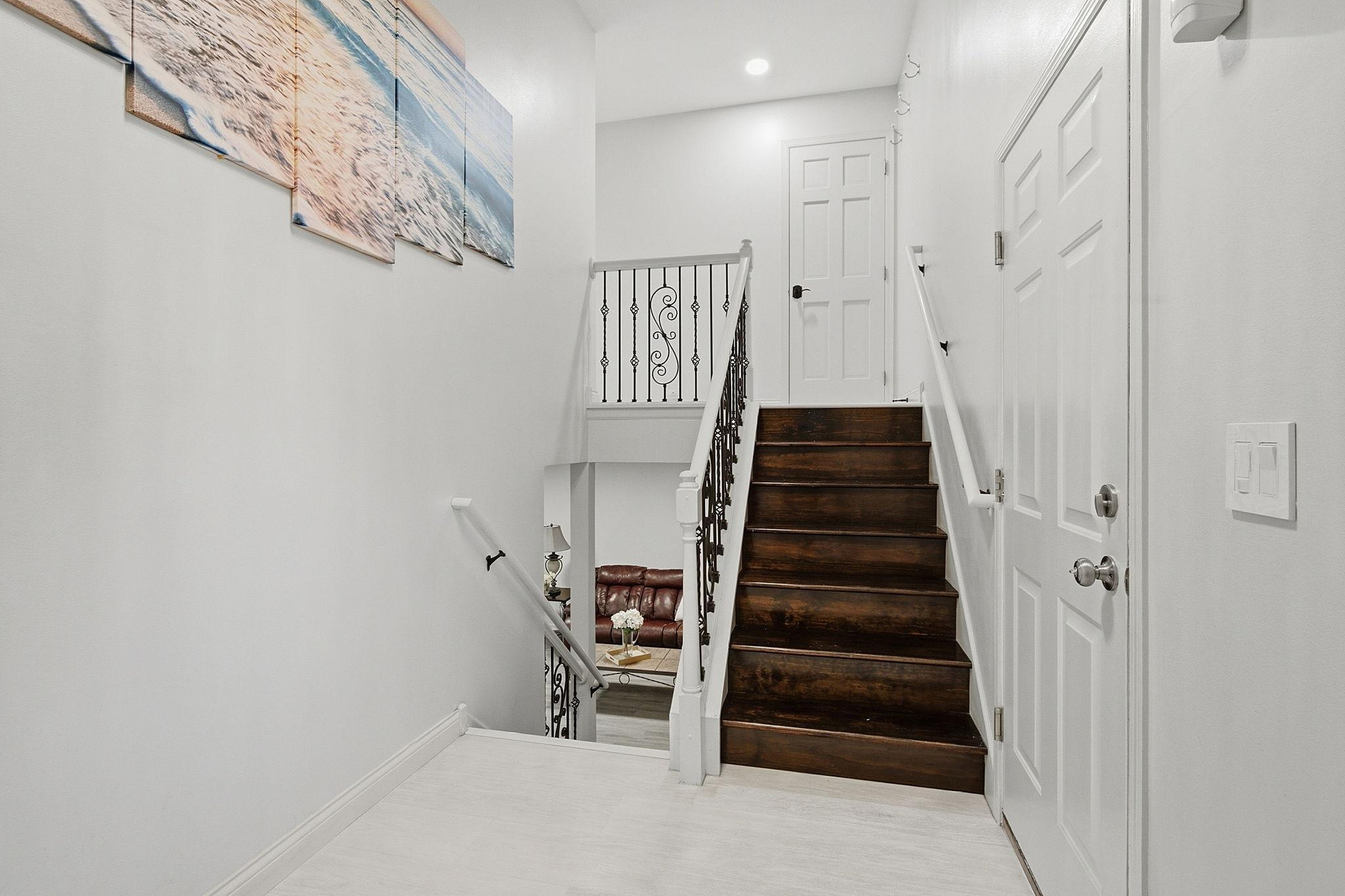 815 Ravoux Circle Property Photo 2