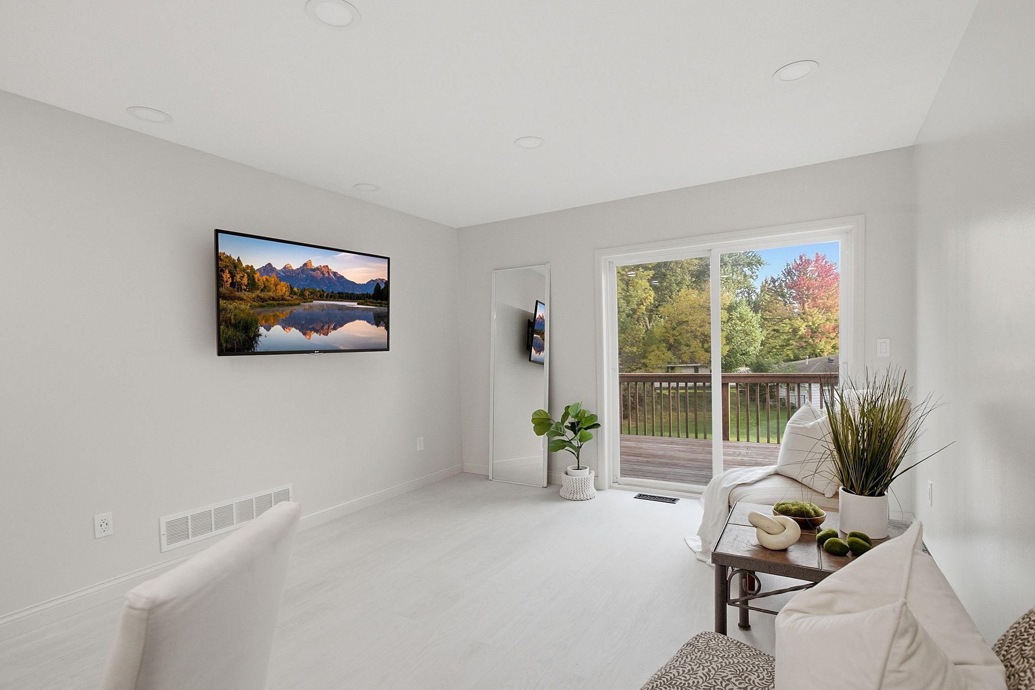 815 Ravoux Circle Property Photo 6