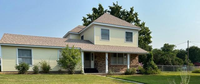 206 E 3rd Street Property Photo 3