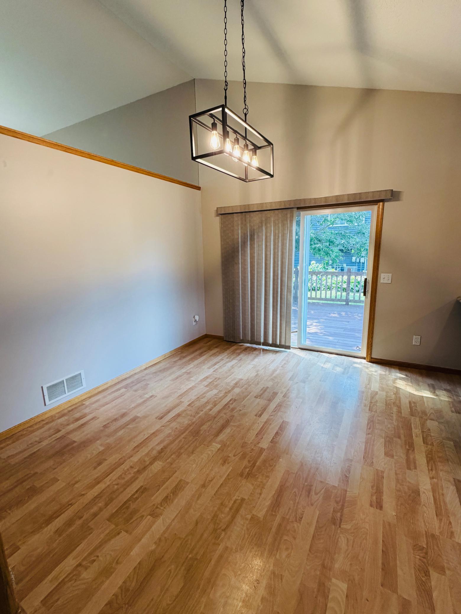 304 7th Avenue S Property Photo 15