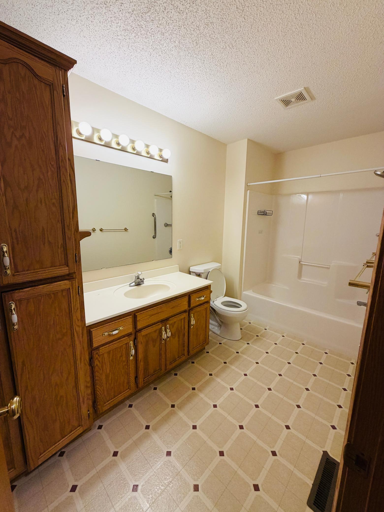 304 7th Avenue S Property Photo 20