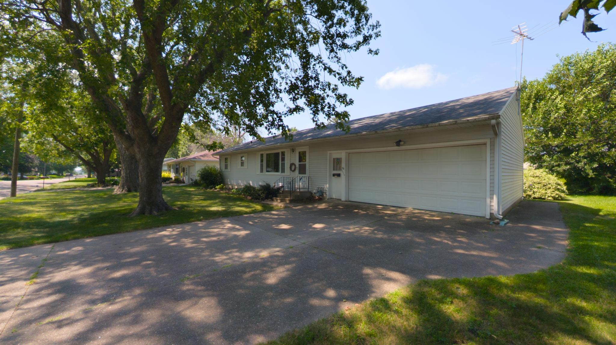 2214 Milo Avenue Property Photo 1