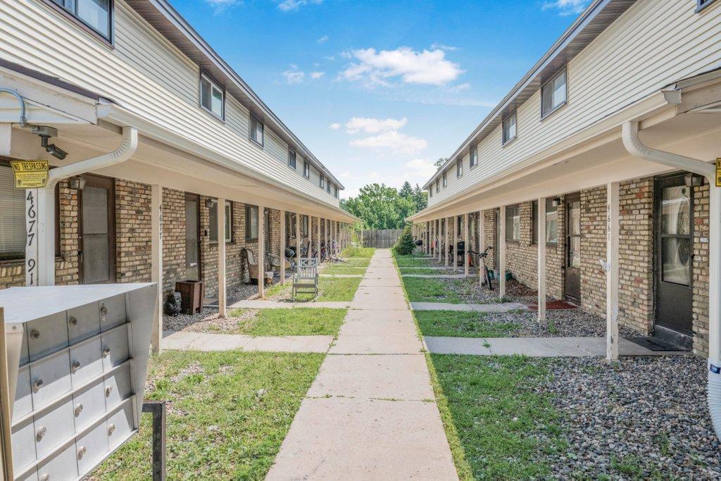 4663 Monroe Street NE Property Photo 1