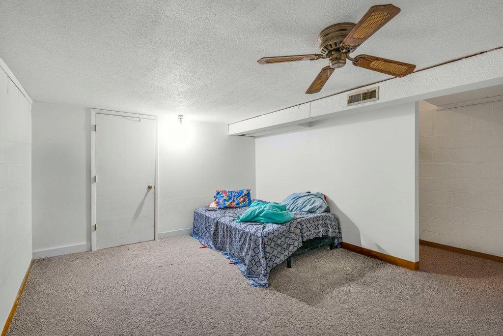 4663 Monroe Street Ne Property Photo 12