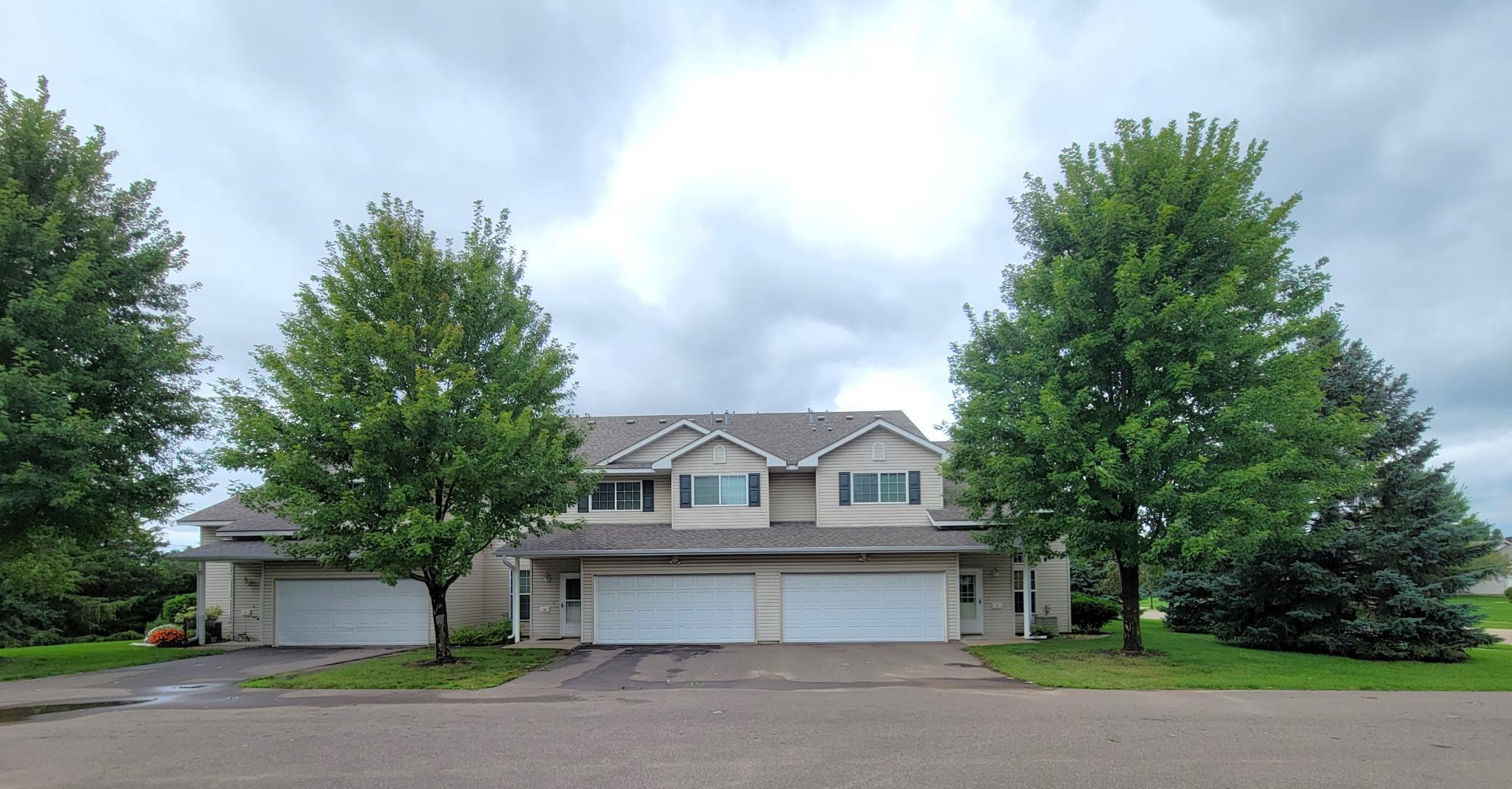 10 Bridgewater Trail Property Photo 1