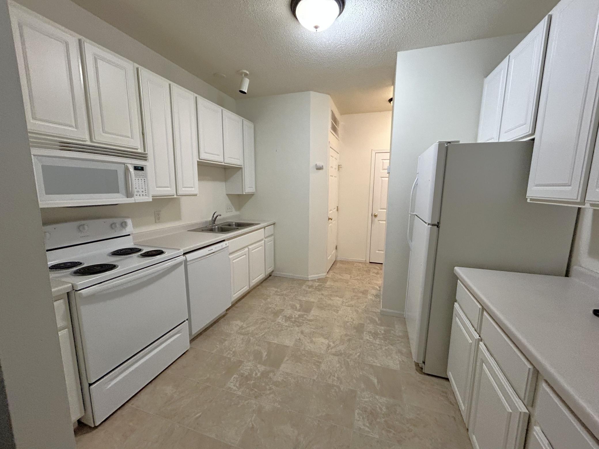 10 Bridgewater Trail Property Photo 5