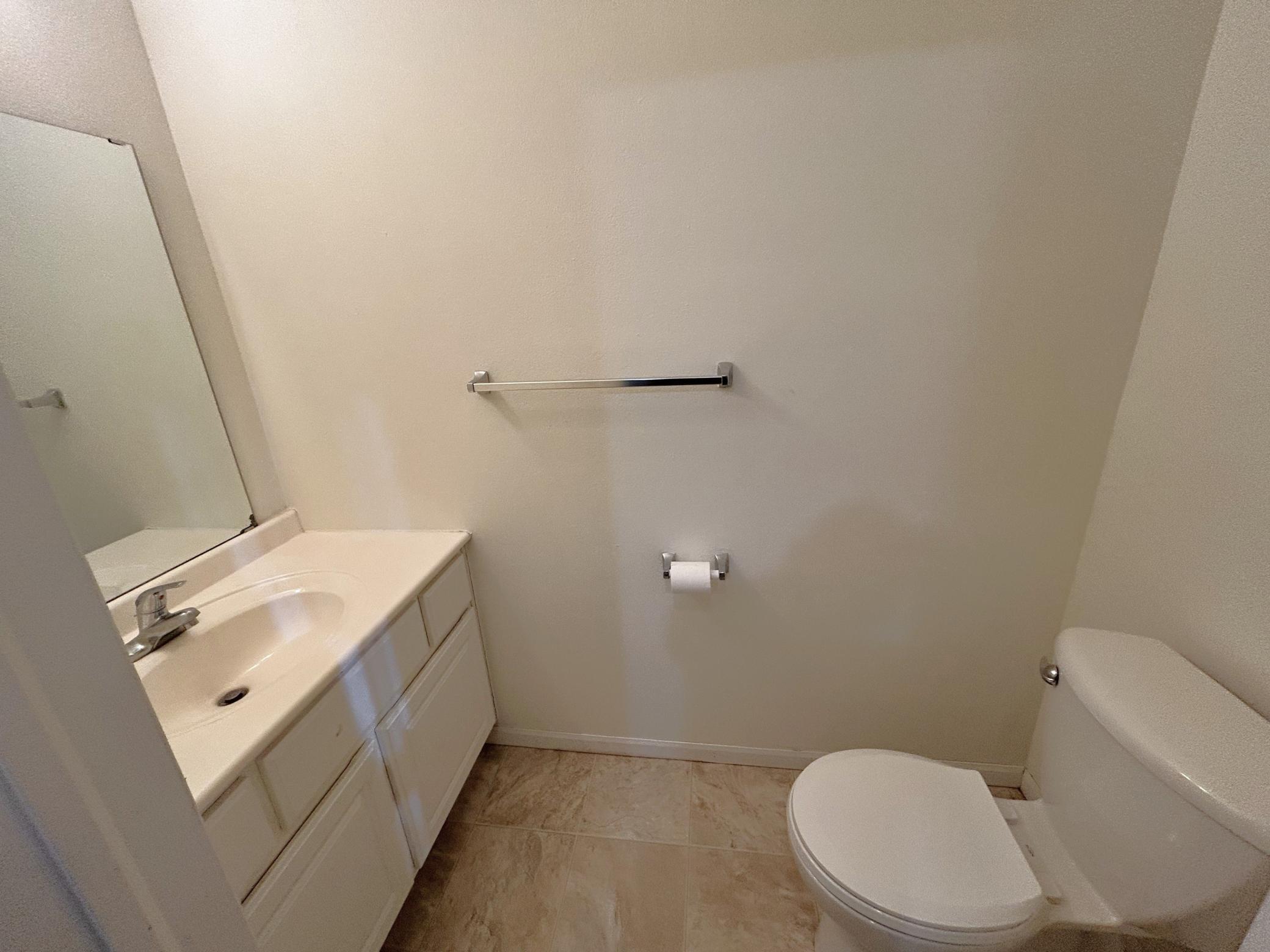 10 Bridgewater Trail Property Photo 6