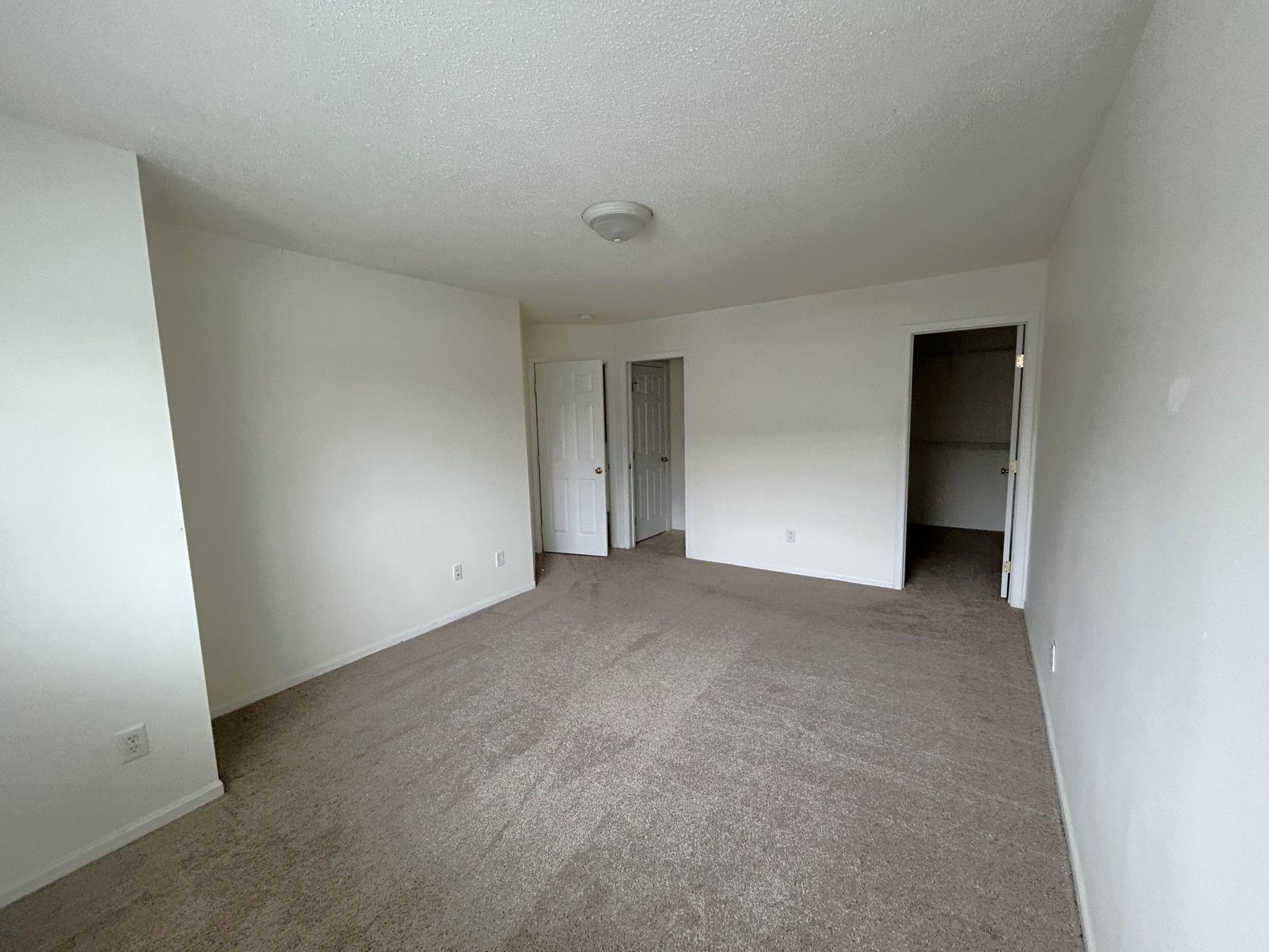 10 Bridgewater Trail Property Photo 11