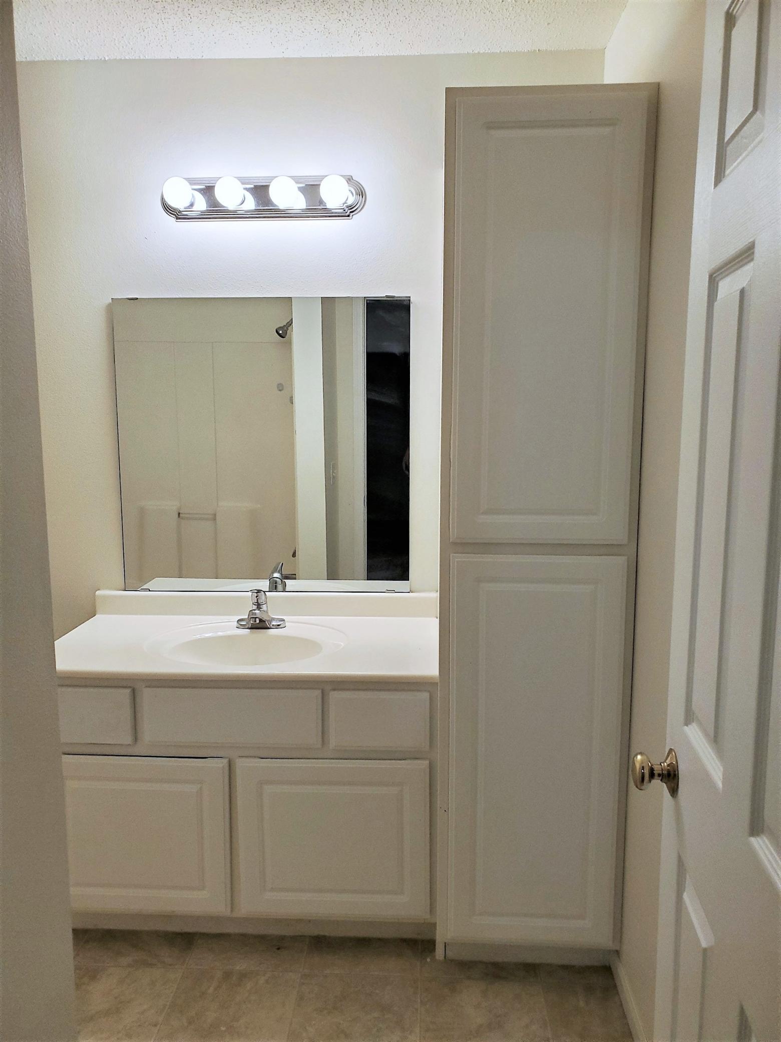 10 Bridgewater Trail Property Photo 15