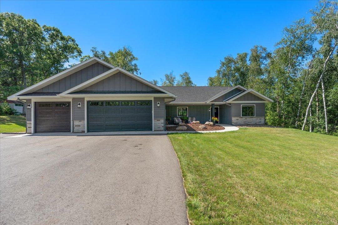 29887 Suffolk Drive Property Photo 1