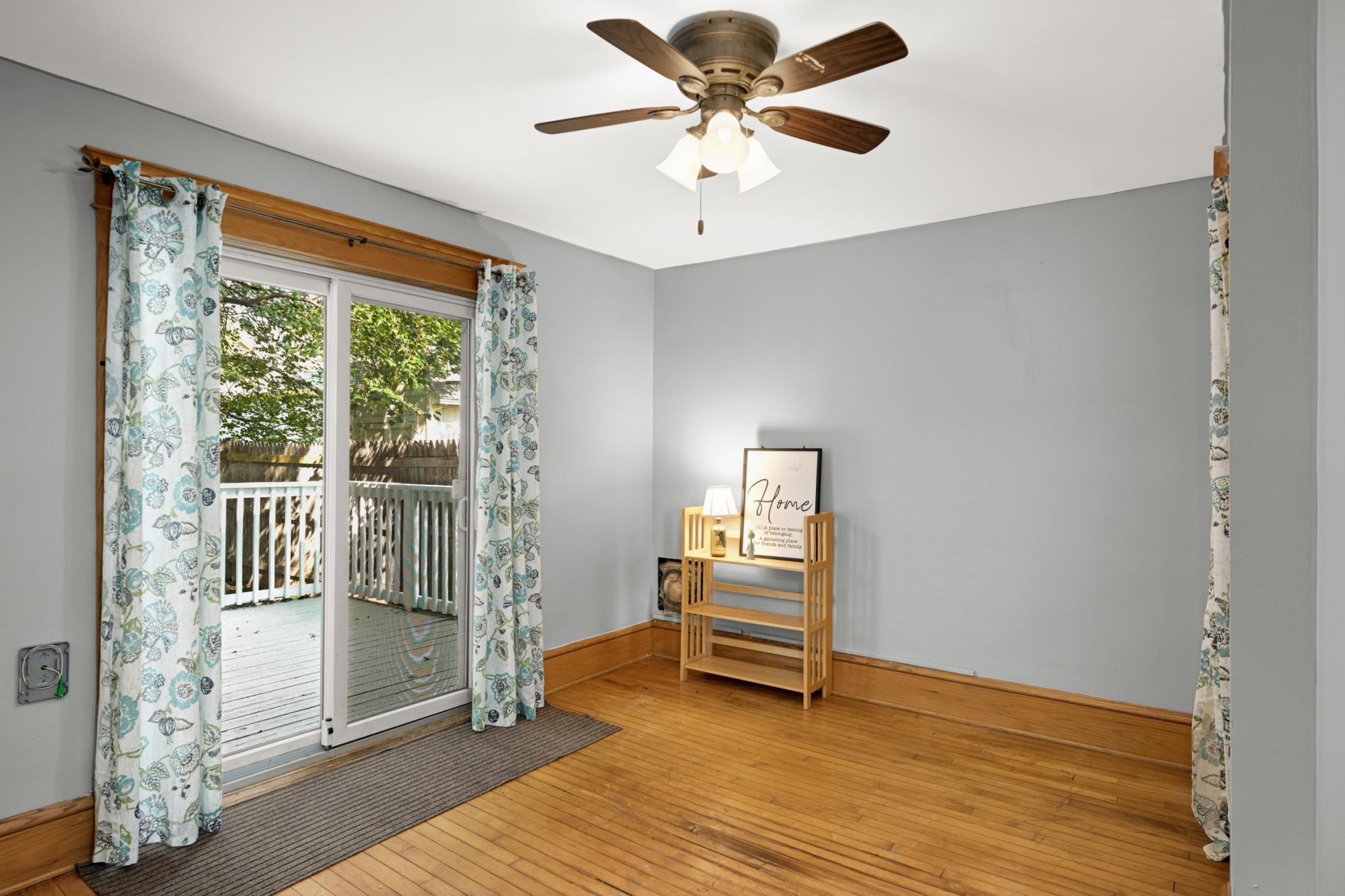 469 Hall Avenue Property Photo 14