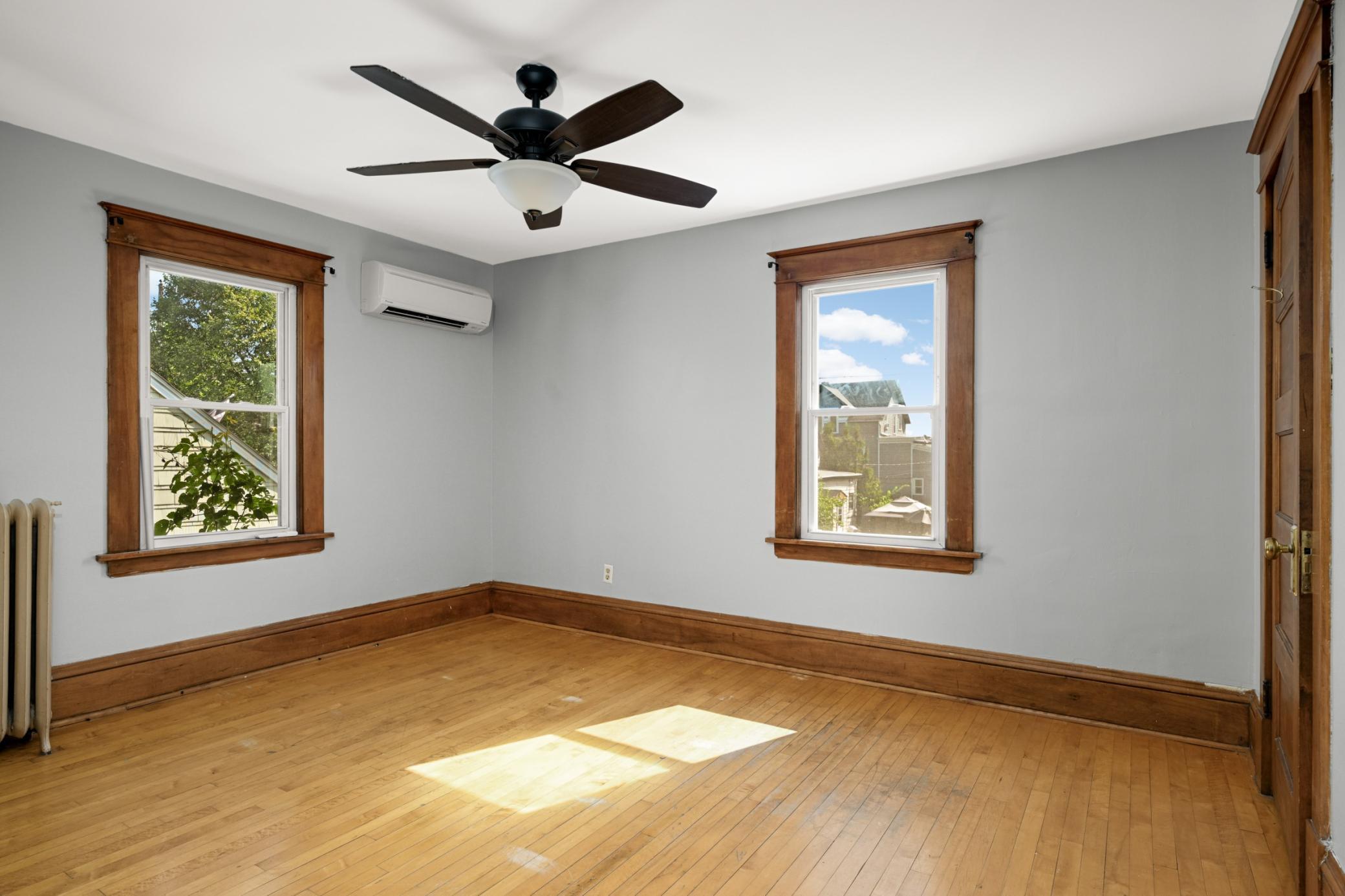 469 Hall Avenue Property Photo 16