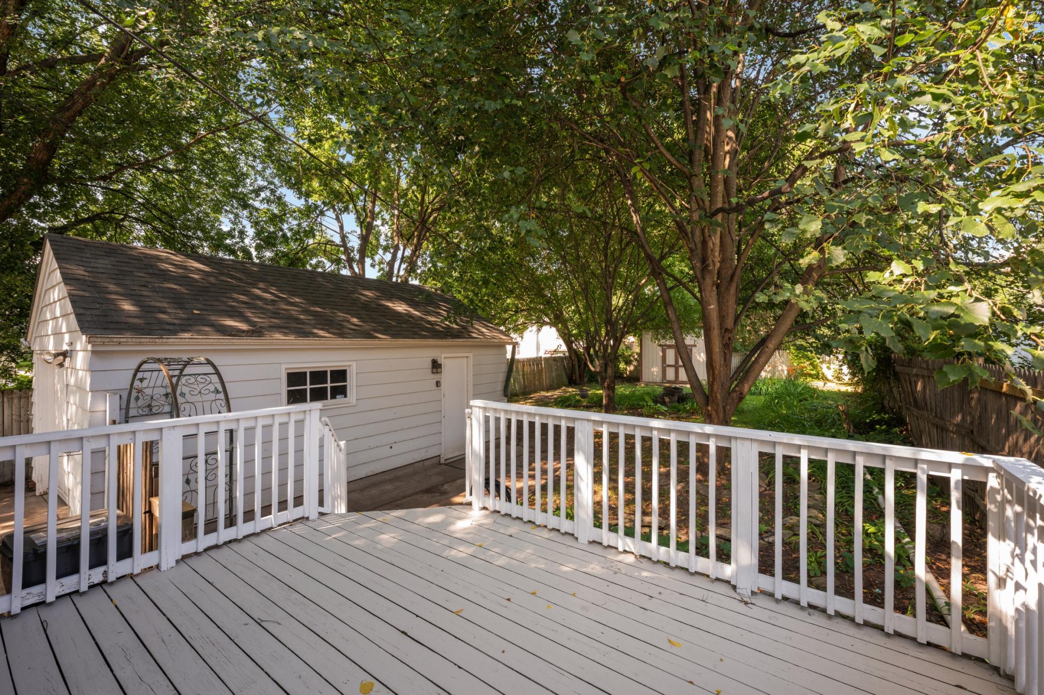 469 Hall Avenue Property Photo 25