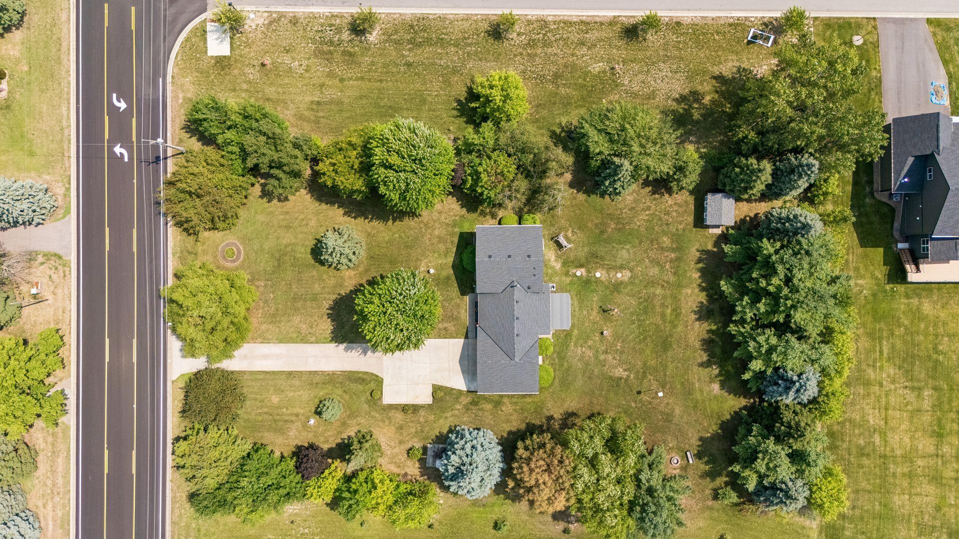 10831 30th Street Ne Property Photo 4