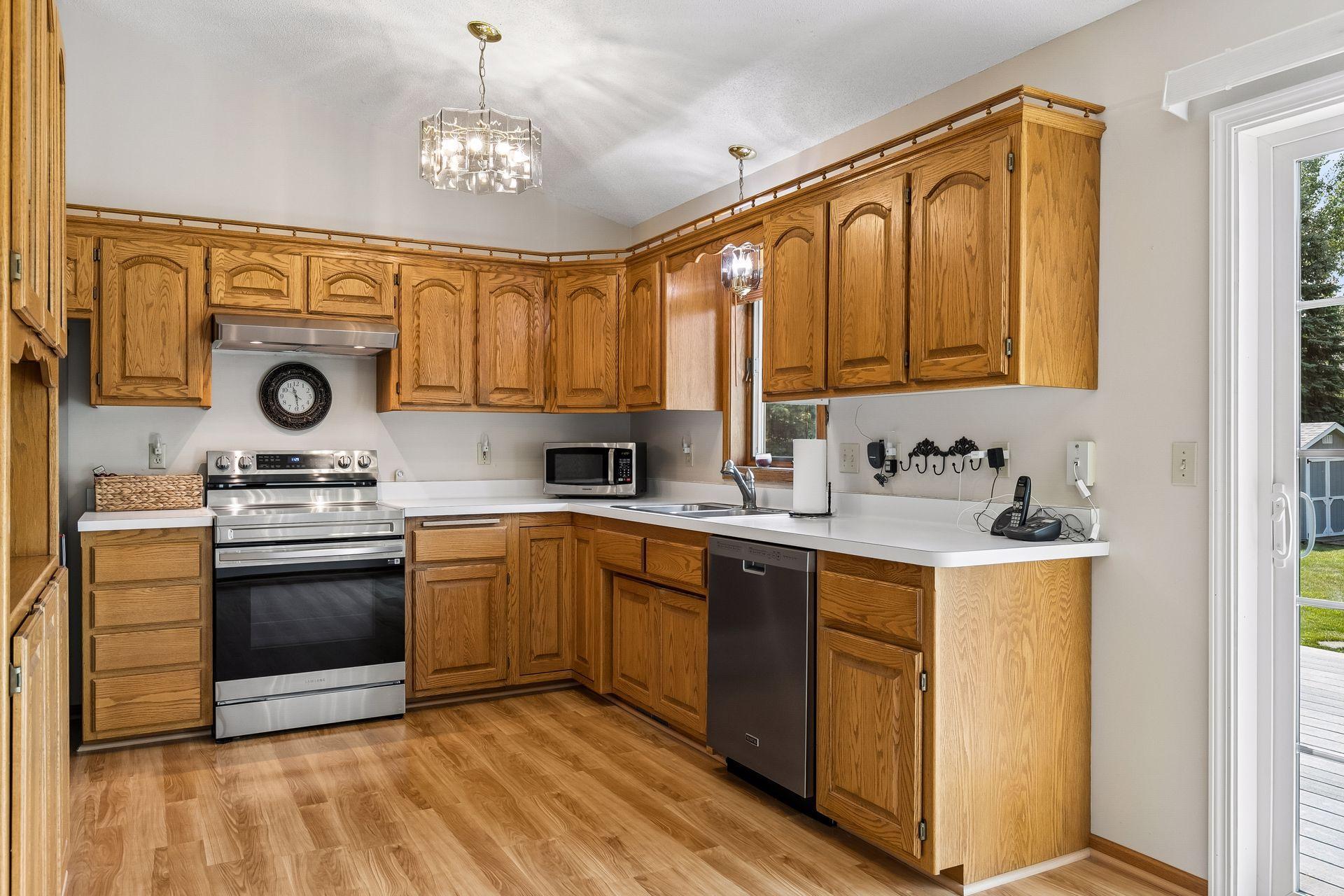 10831 30th Street Ne Property Photo 20