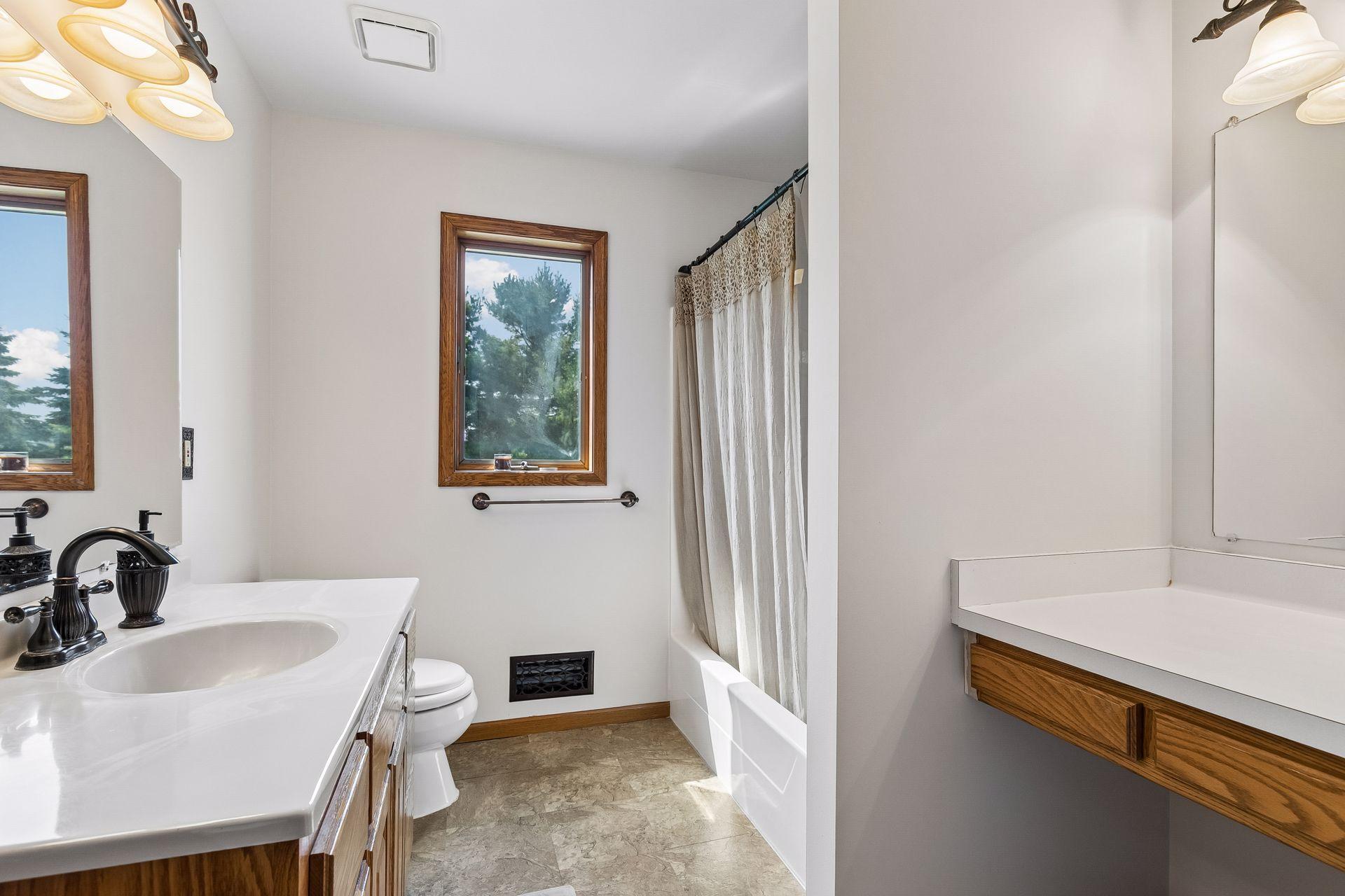 10831 30th Street Ne Property Photo 22