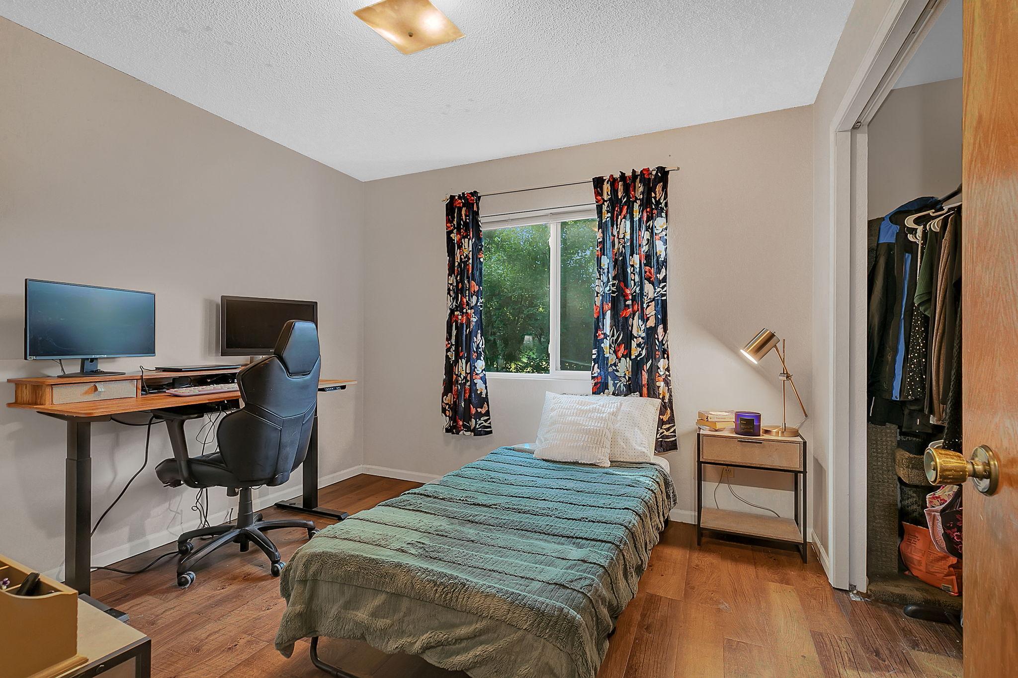 1045 Benedict Drive Property Photo 17