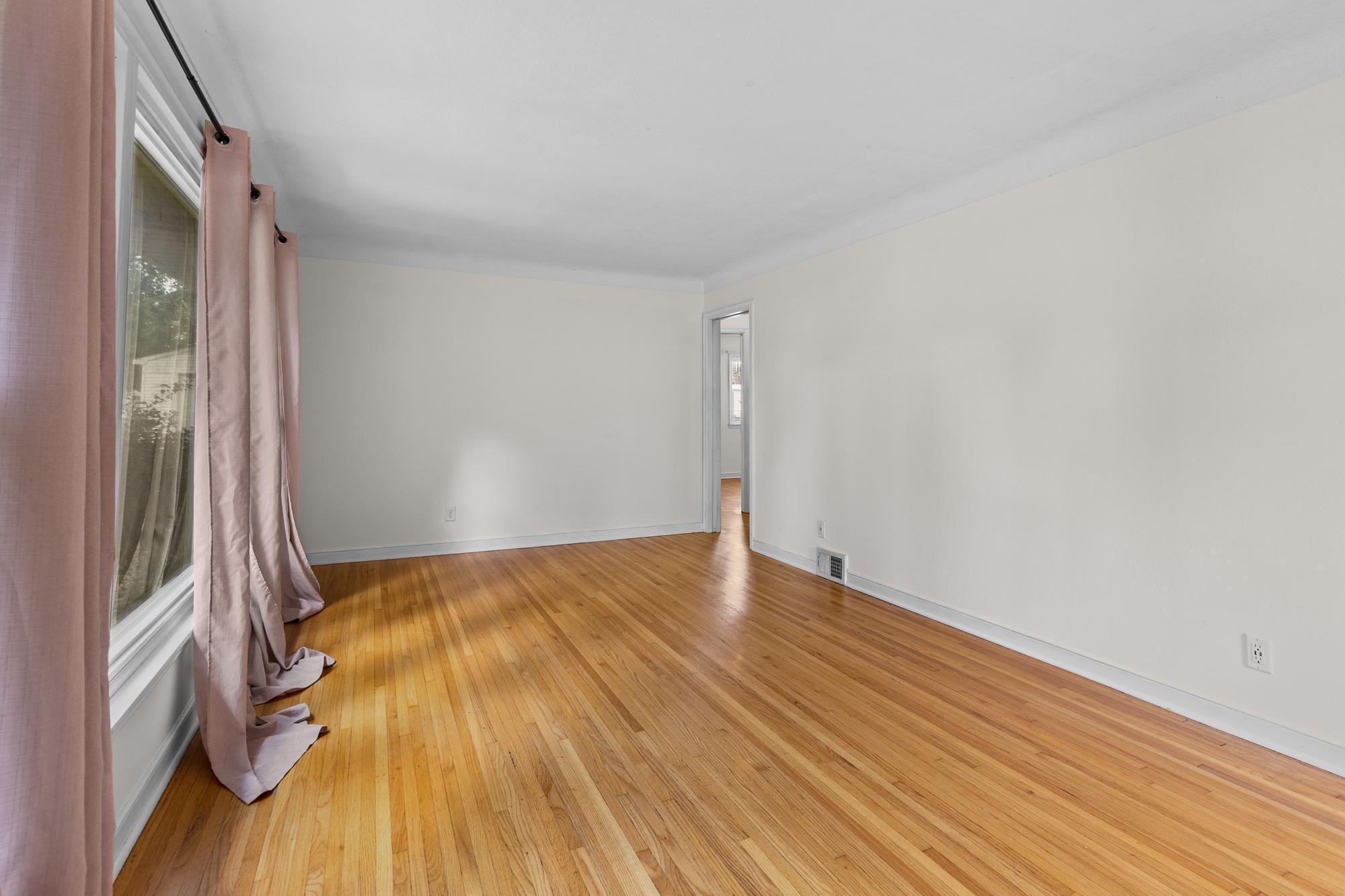 1081 Hubbard Avenue Property Photo 4