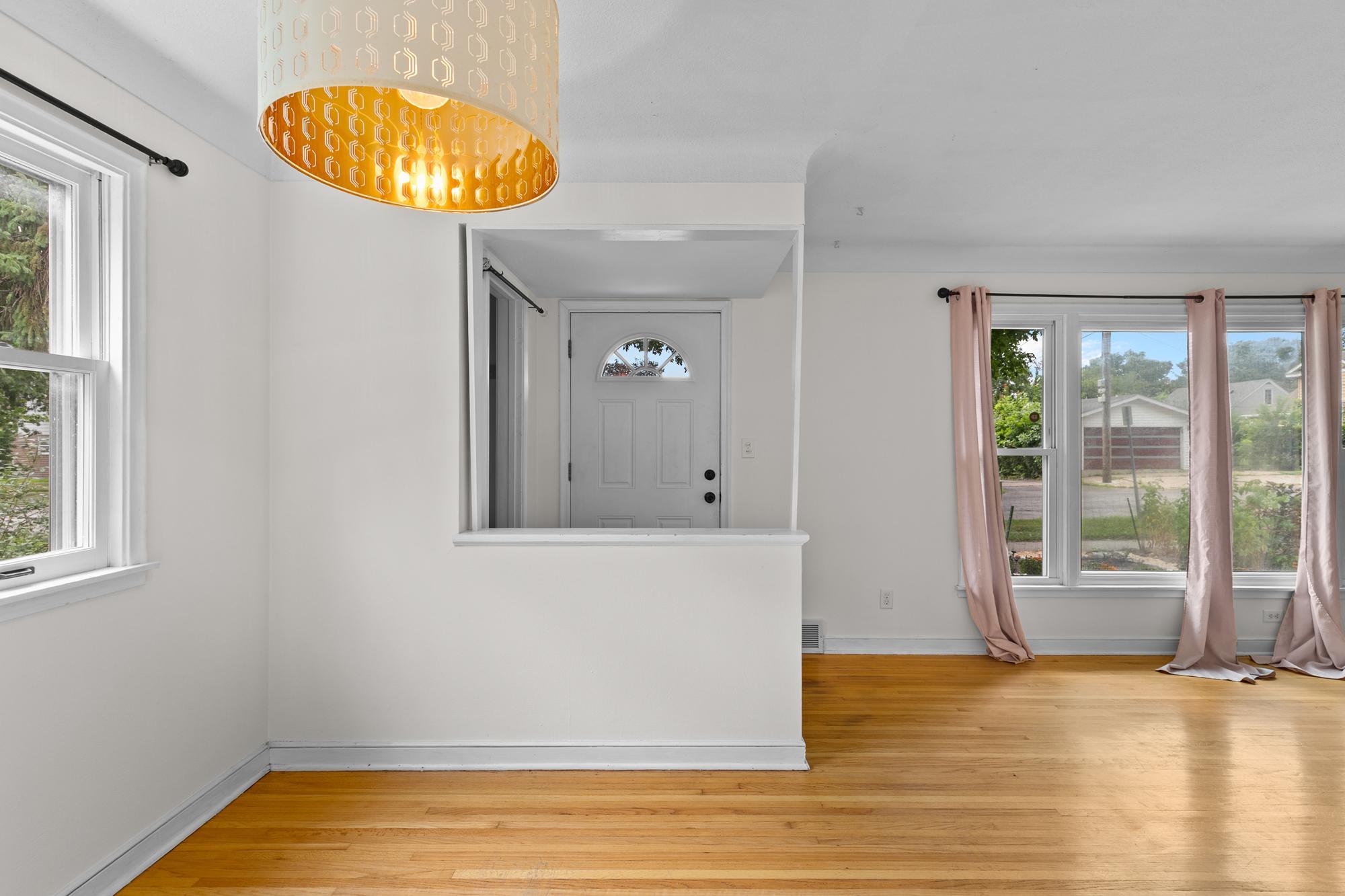 1081 Hubbard Avenue Property Photo 7