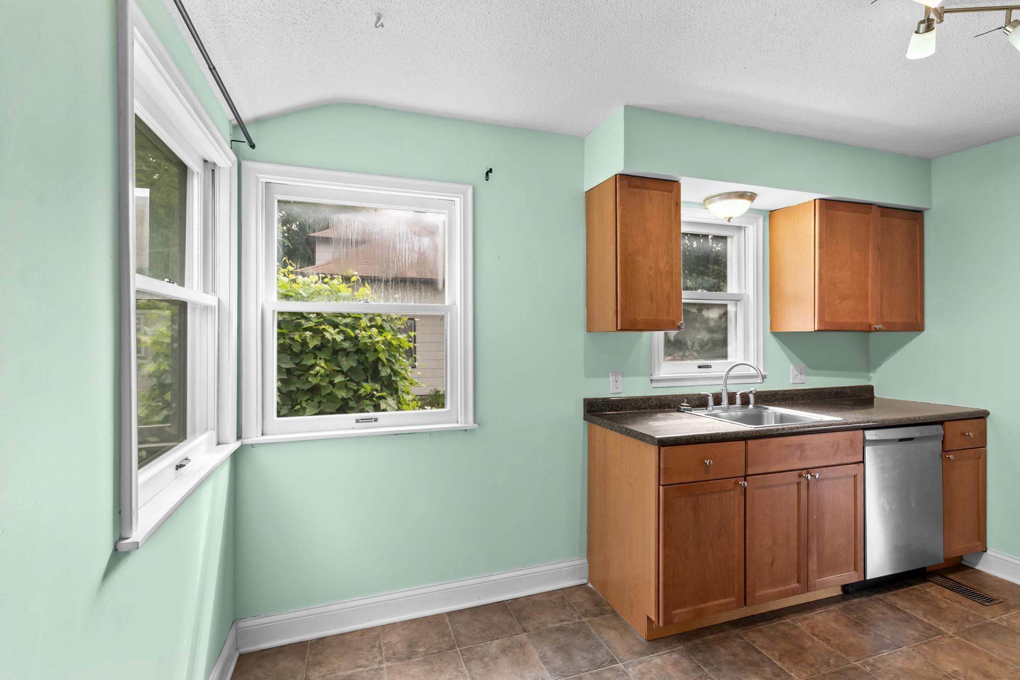 1081 Hubbard Avenue Property Photo 11
