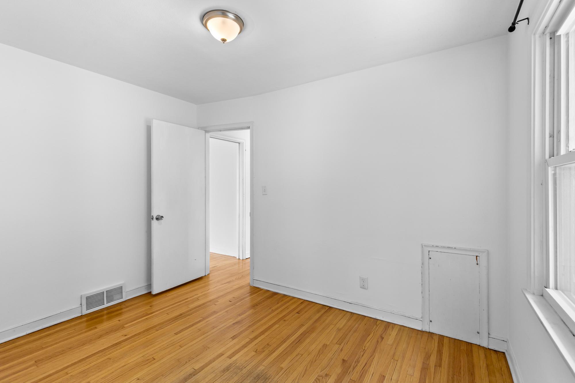 1081 Hubbard Avenue Property Photo 14