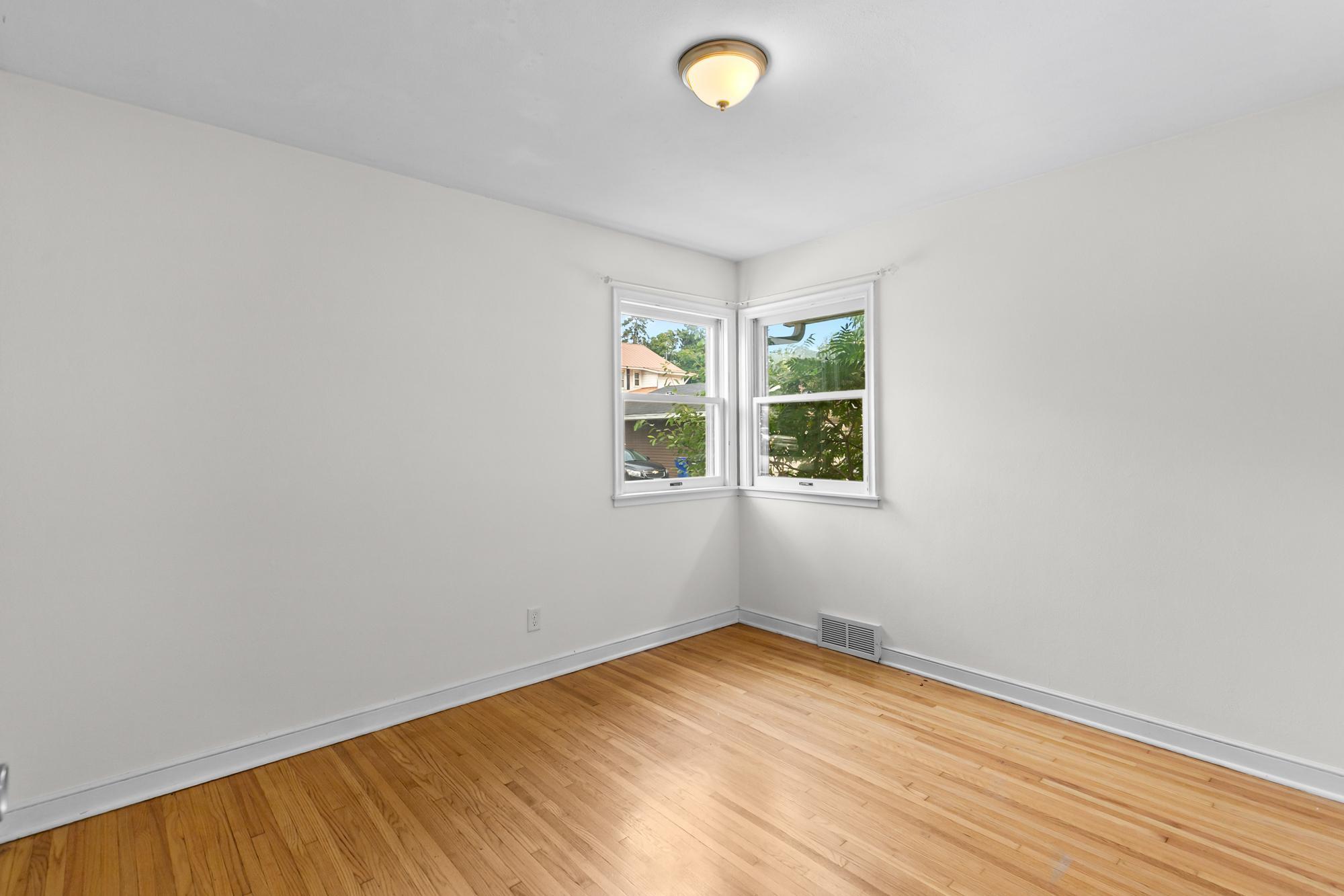 1081 Hubbard Avenue Property Photo 17