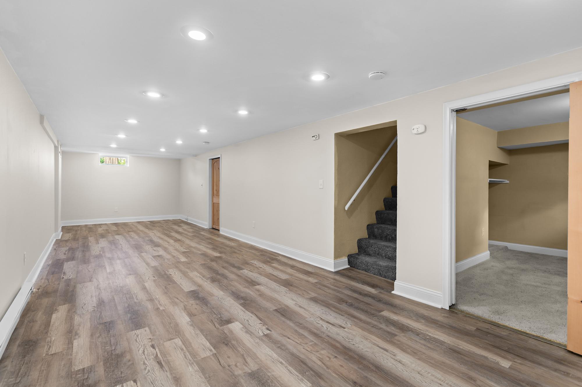 1081 Hubbard Avenue Property Photo 22